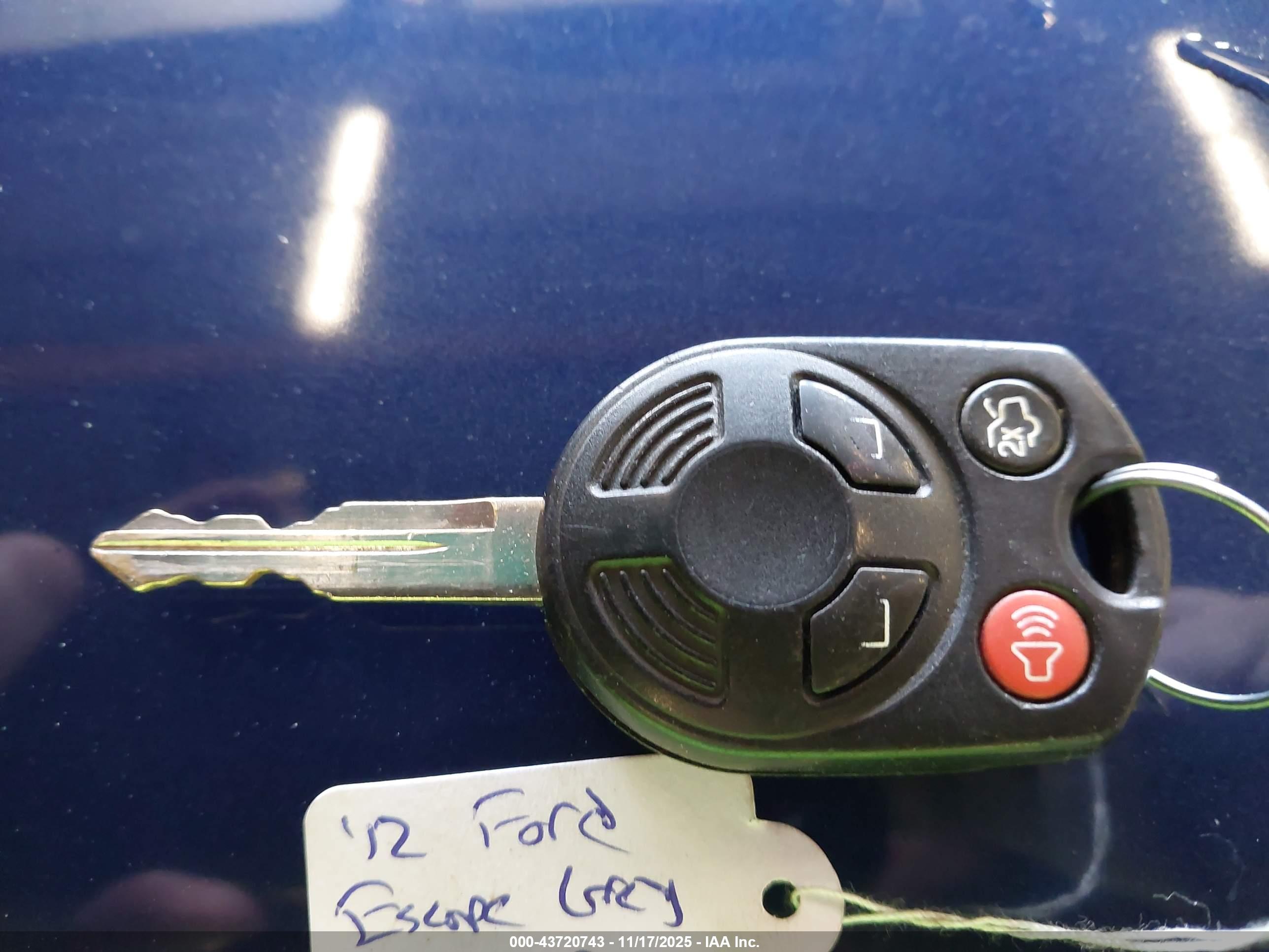 FORD ESCAPE image 11