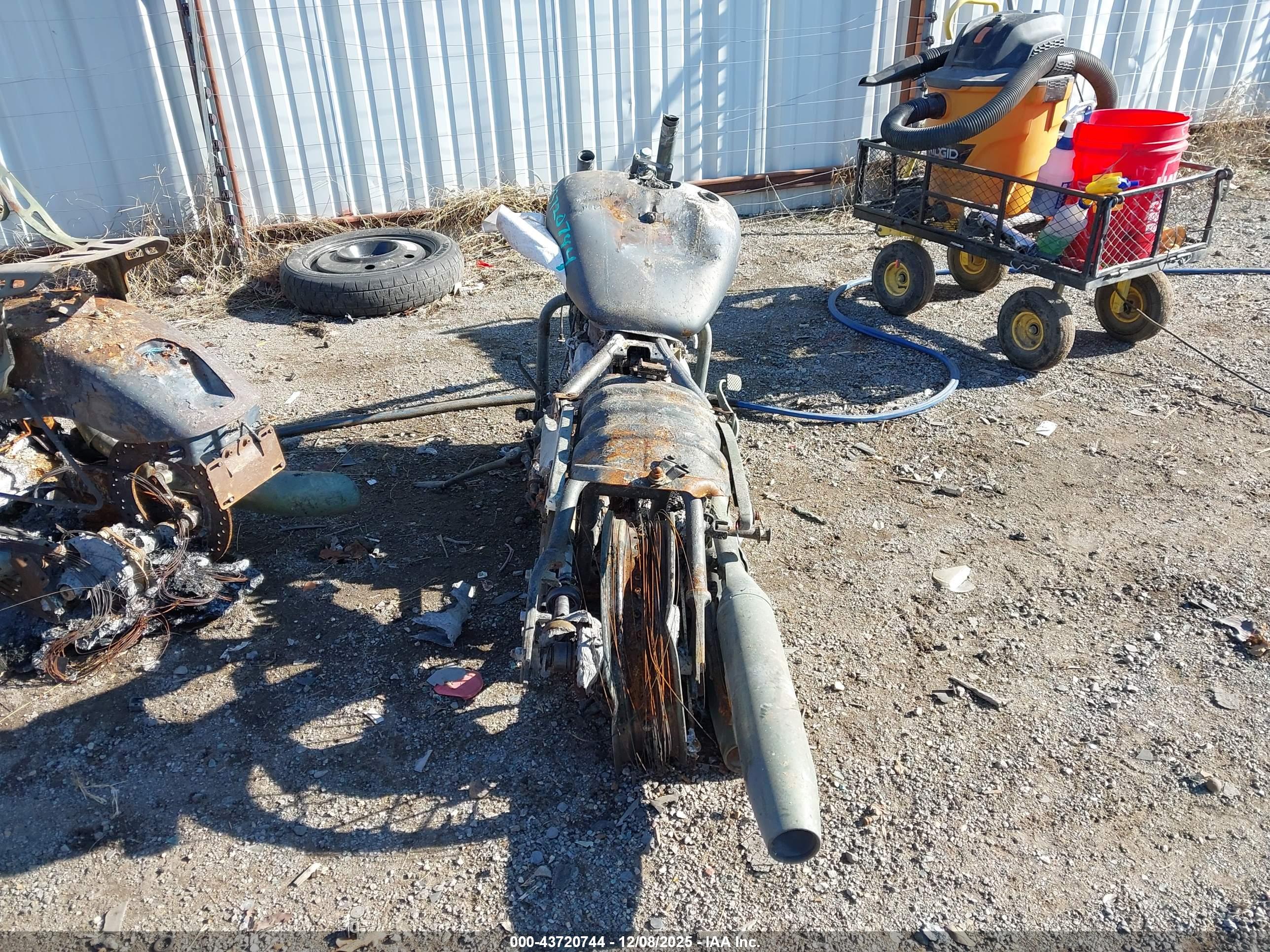 YAMAHA XVS650 image 6