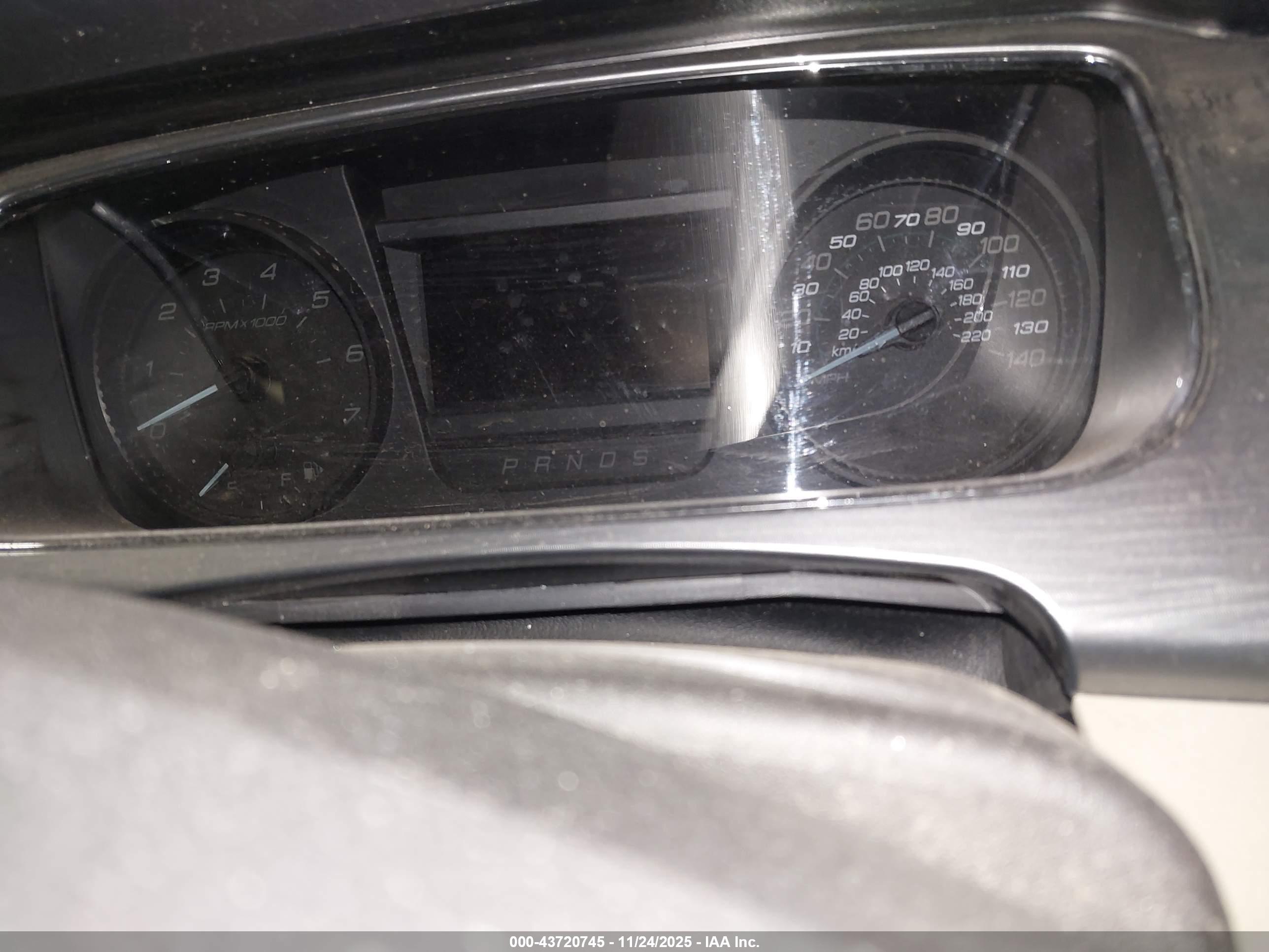 FORD TAURUS image 7