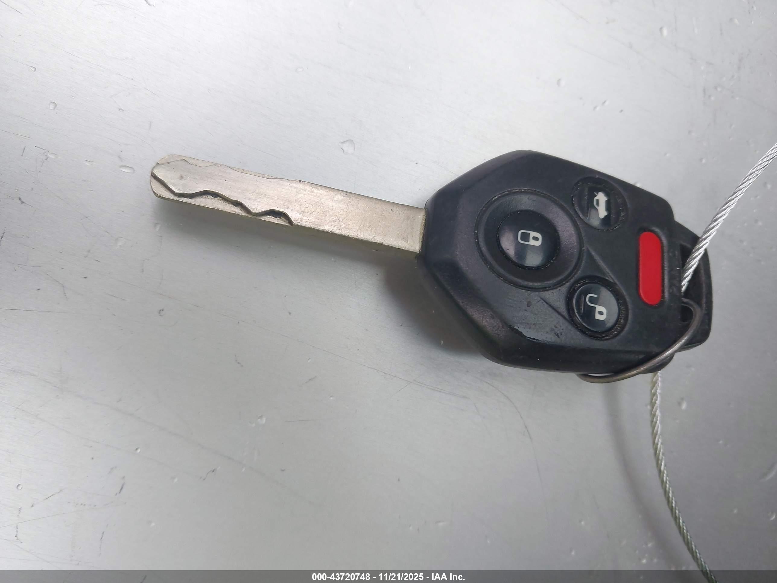 SUBARU OUTBACK image 11
