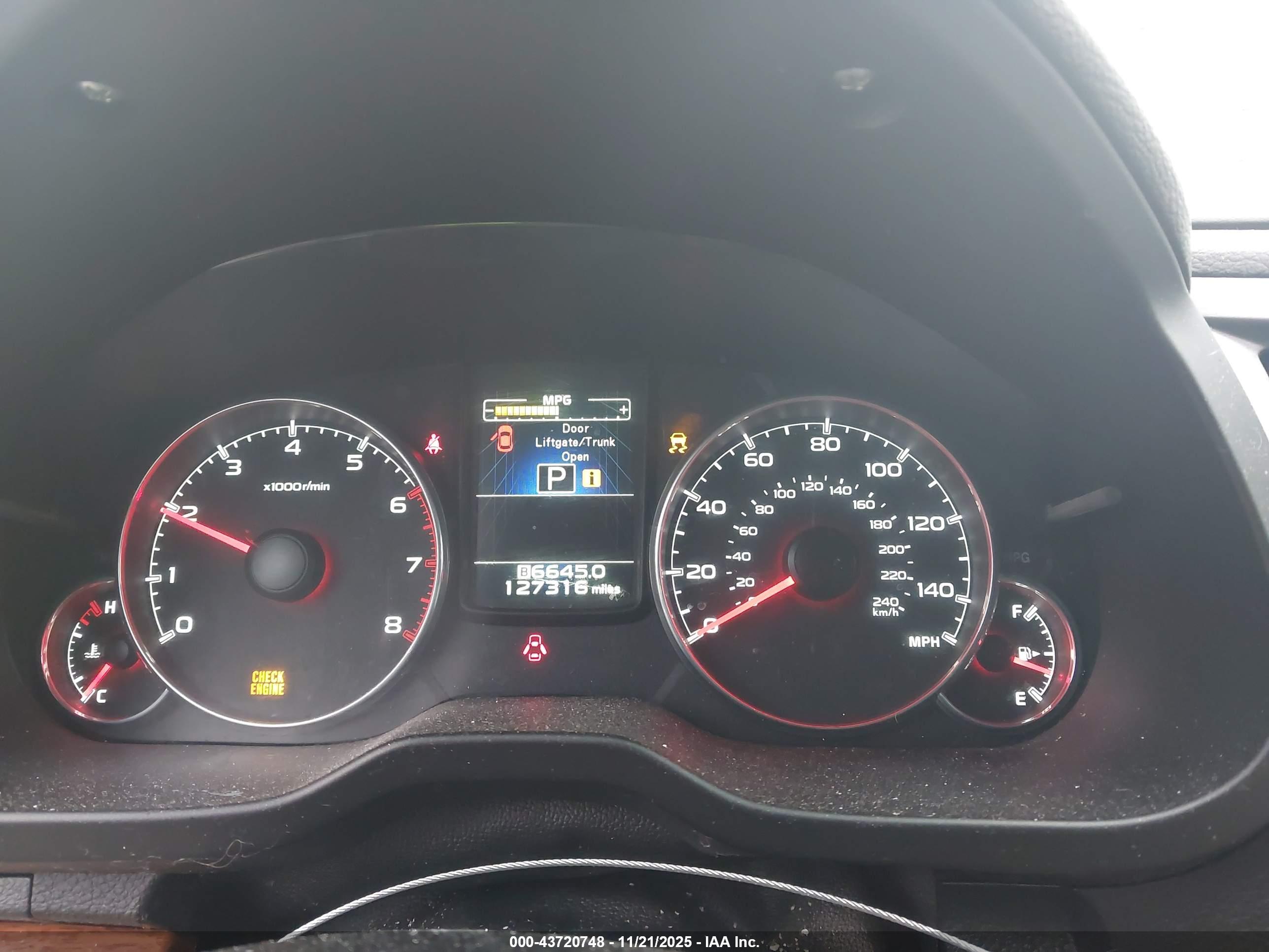 SUBARU OUTBACK image 7