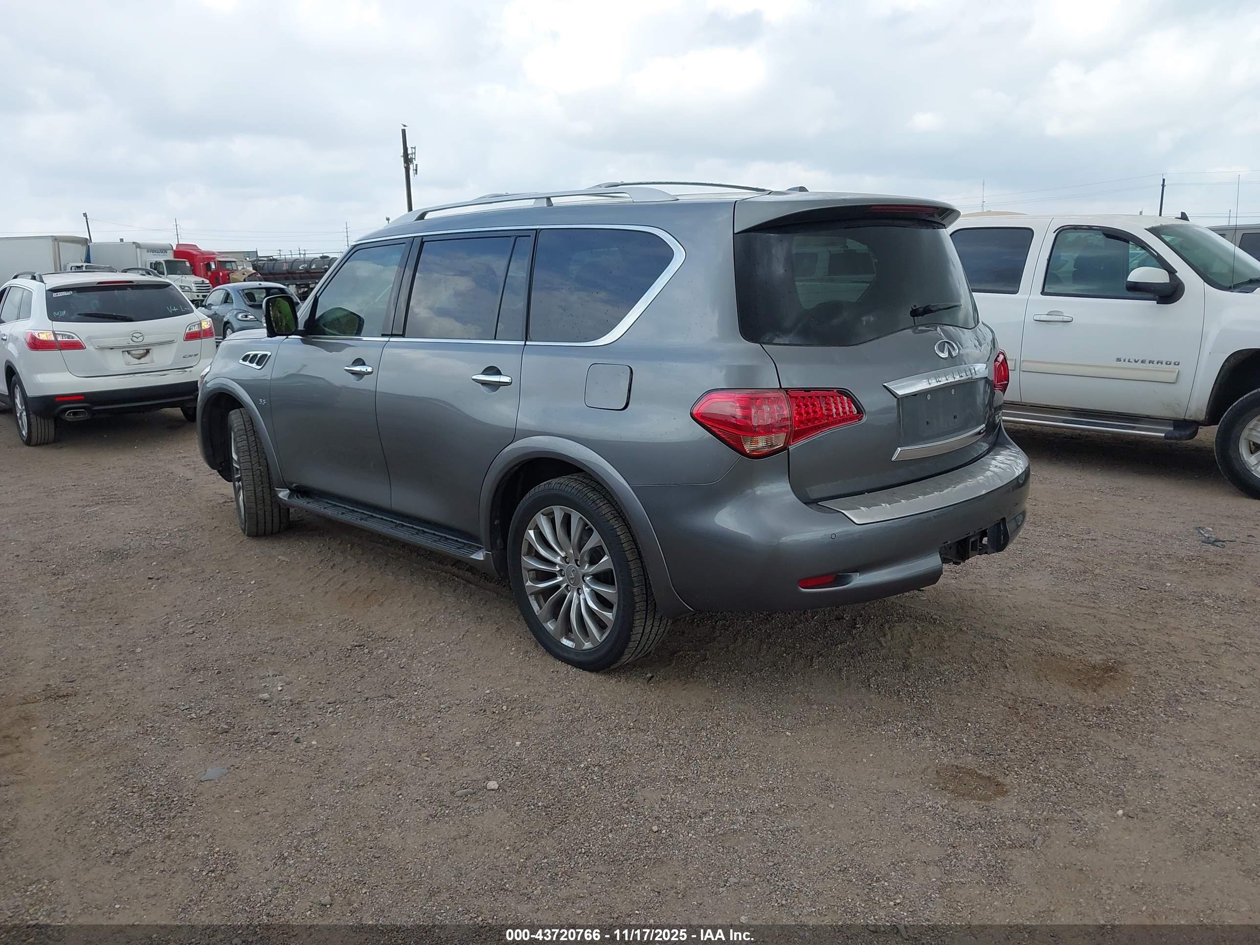 INFINITI QX80 image 3