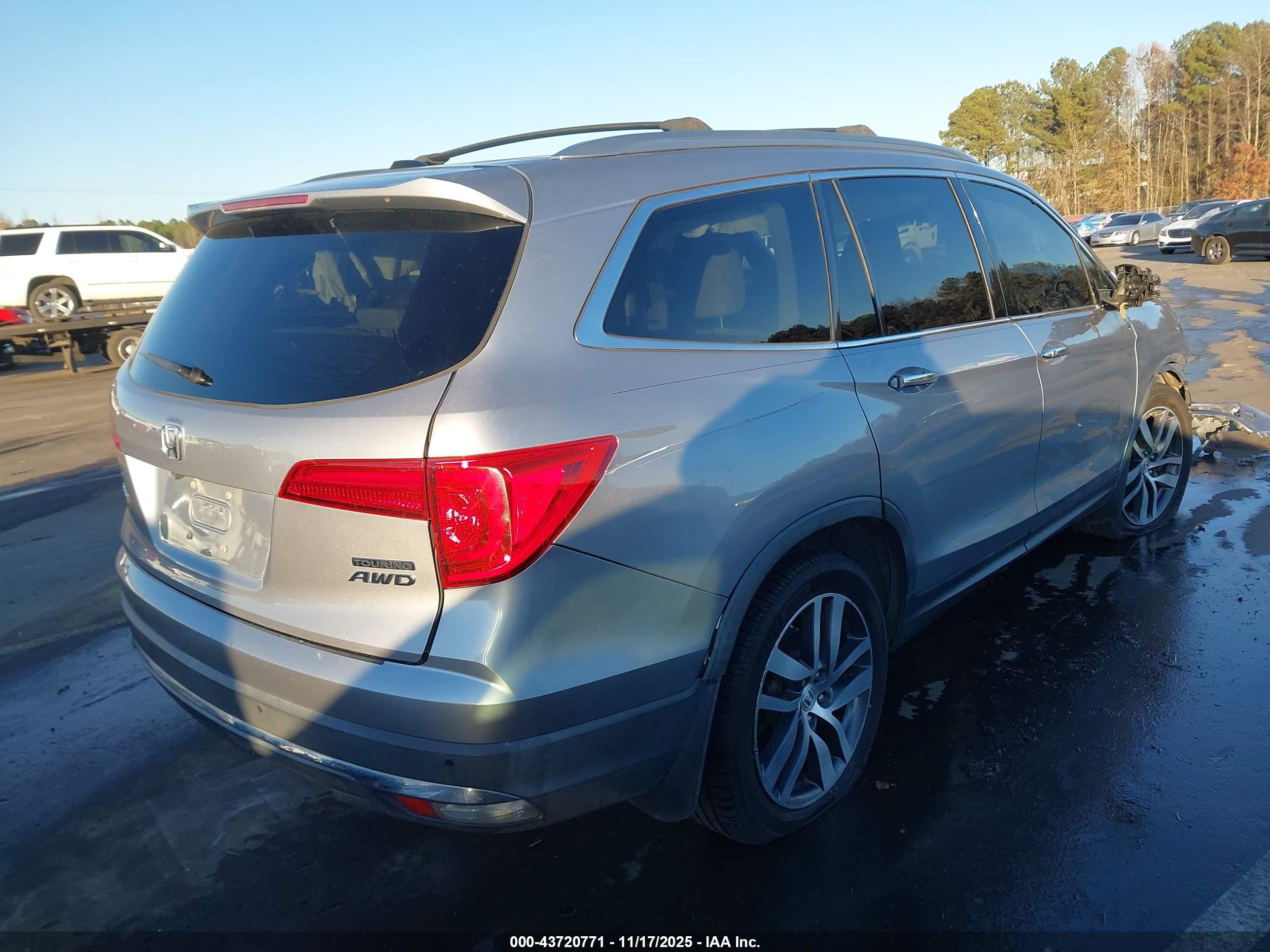 HONDA PILOT image 4