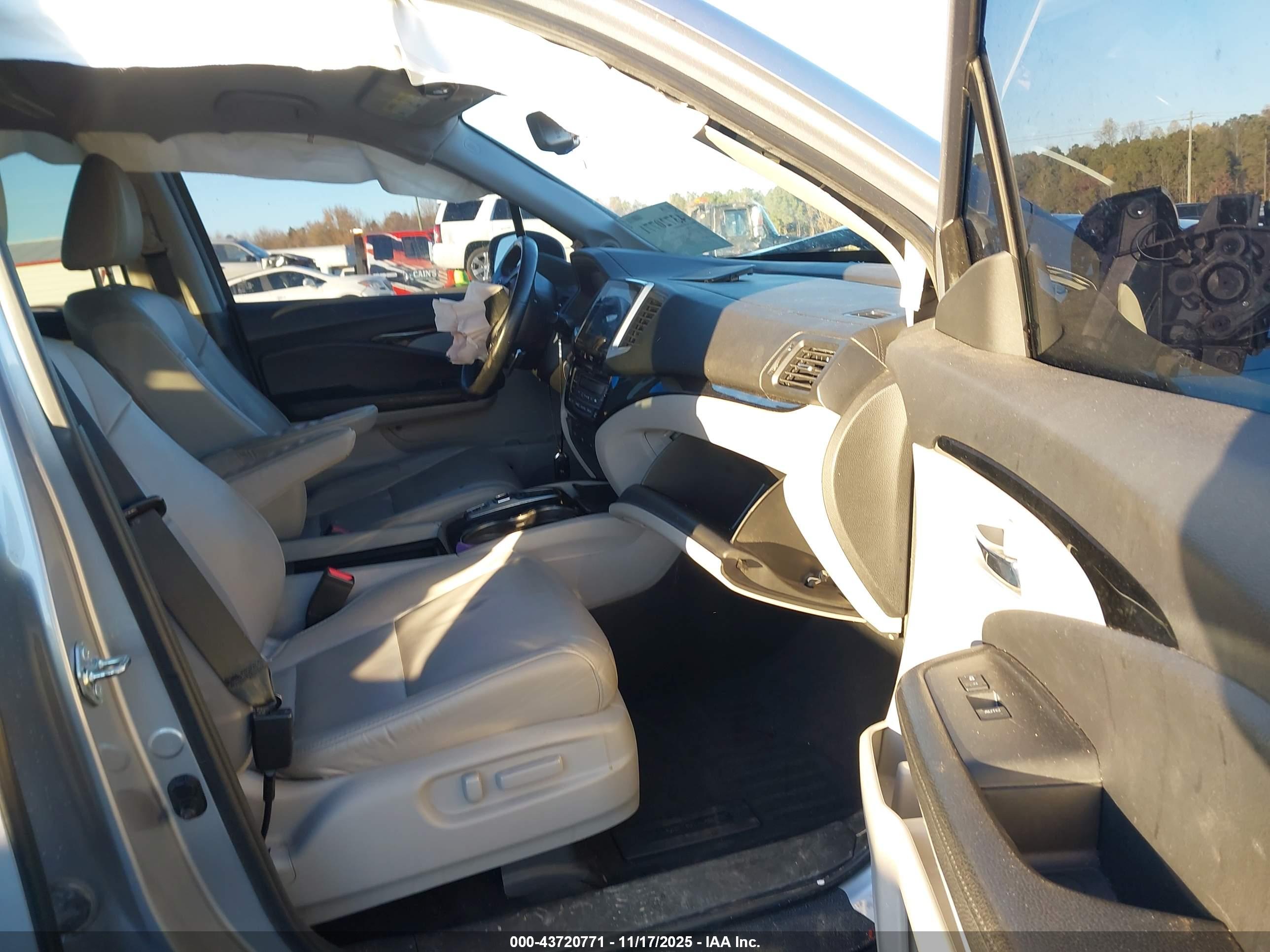 HONDA PILOT image 5