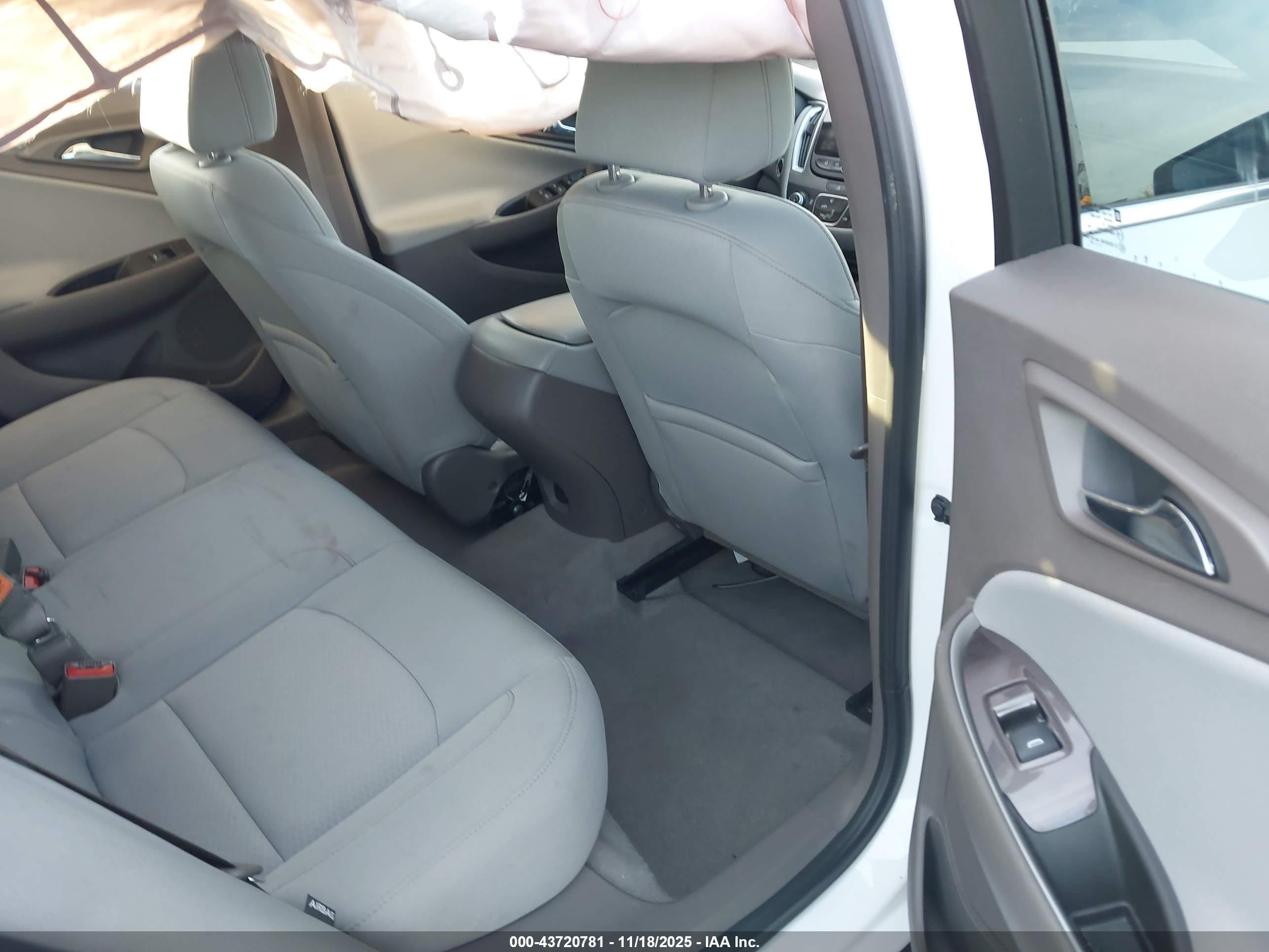 CHEVROLET MALIBU image 8