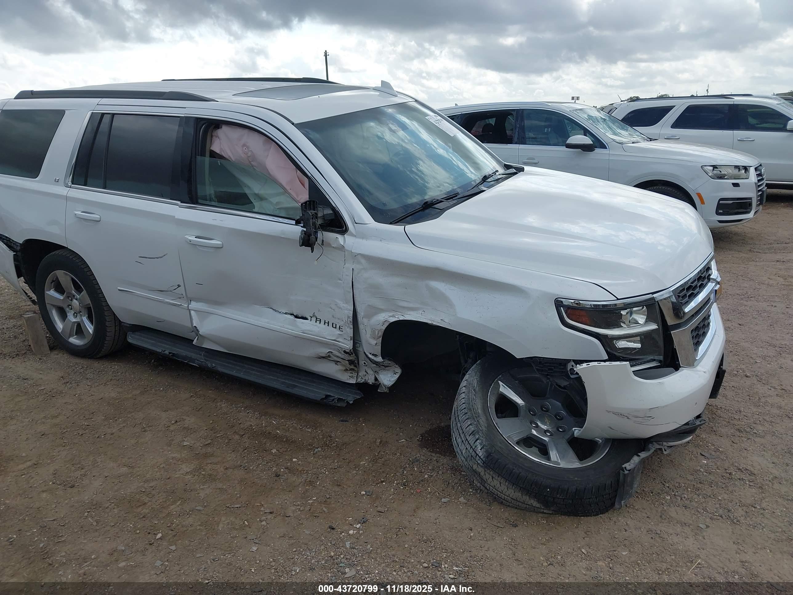 CHEVROLET TAHOE image 6
