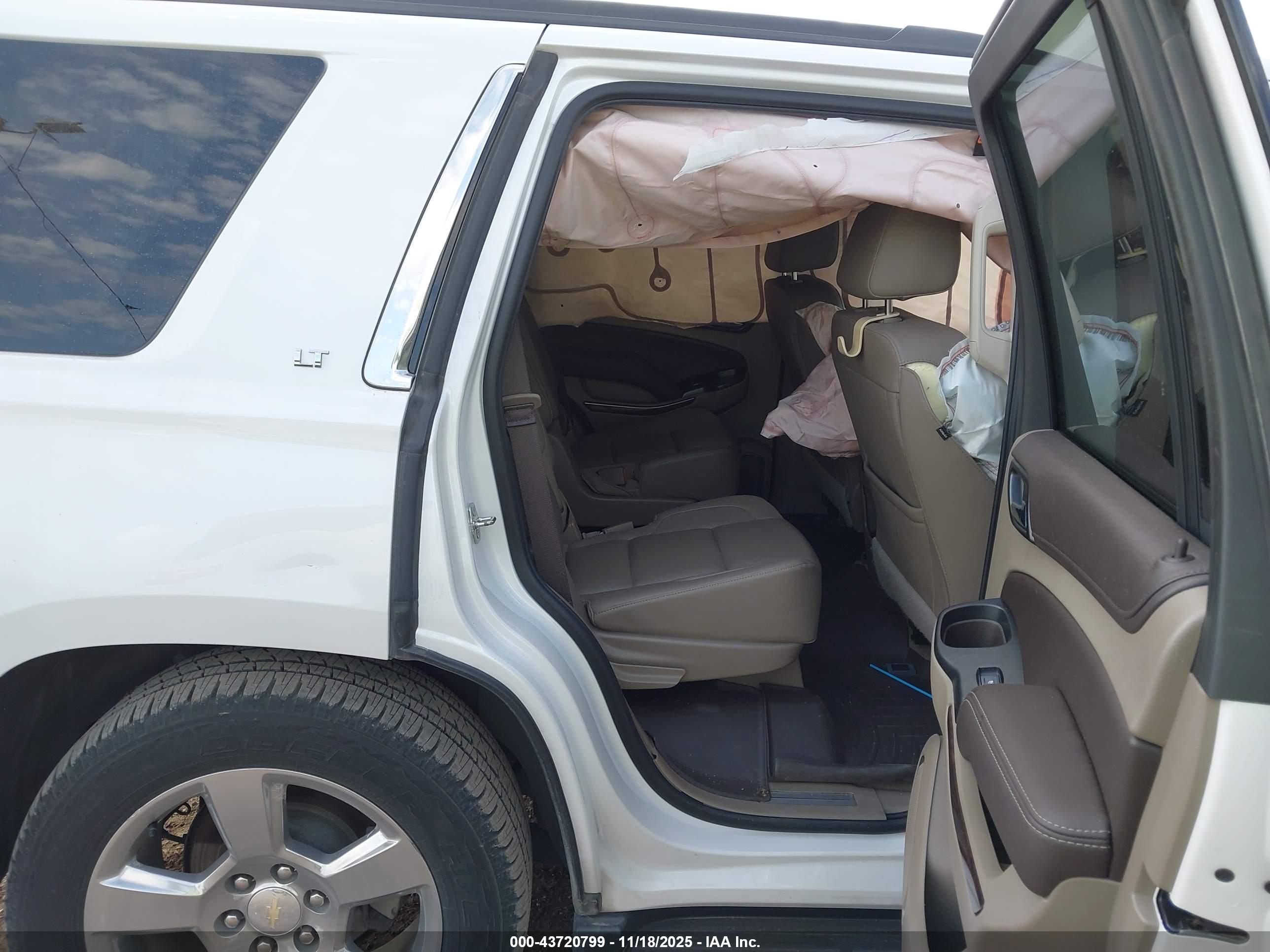 CHEVROLET TAHOE image 8