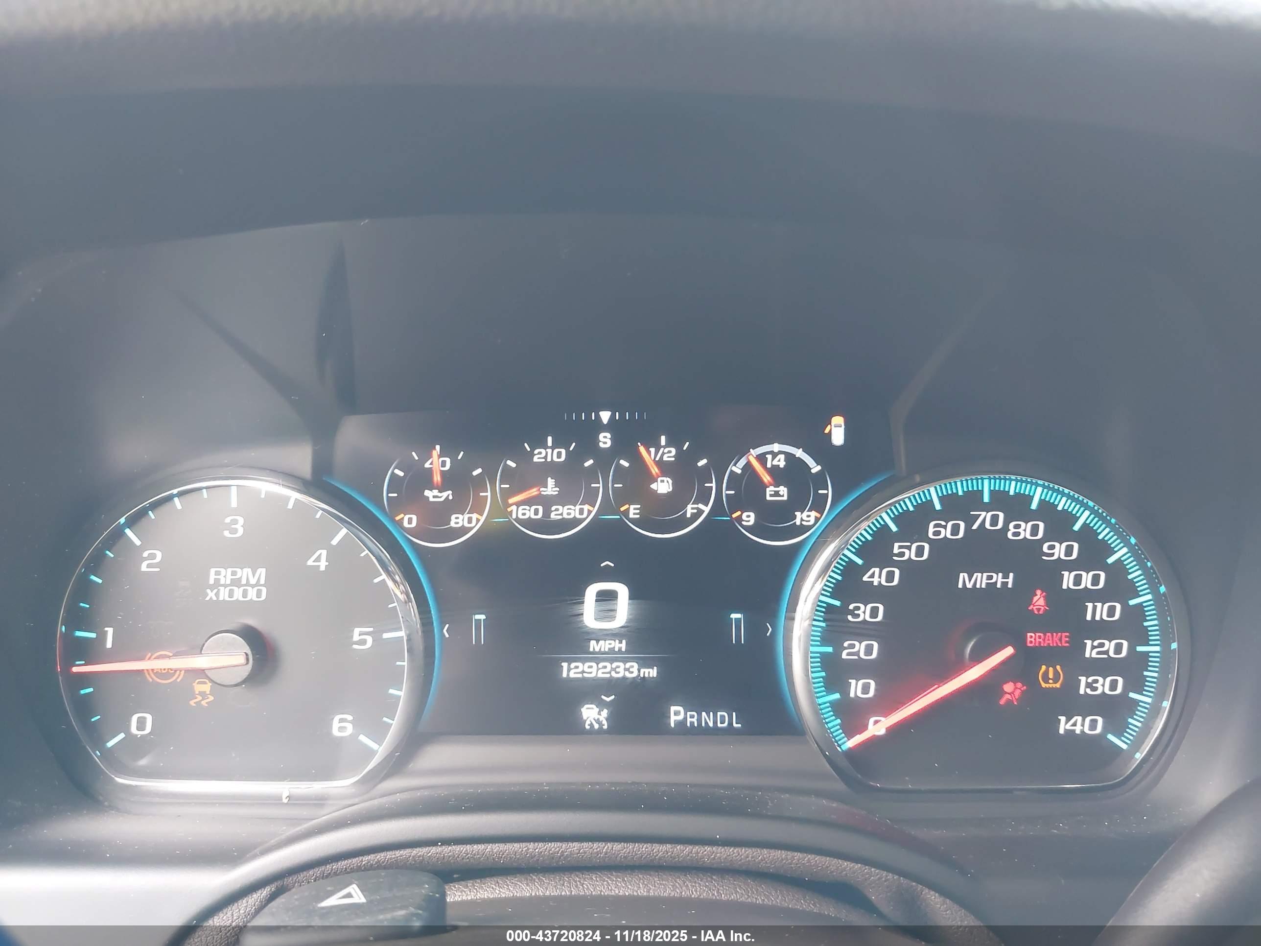 CHEVROLET TAHOE image 7