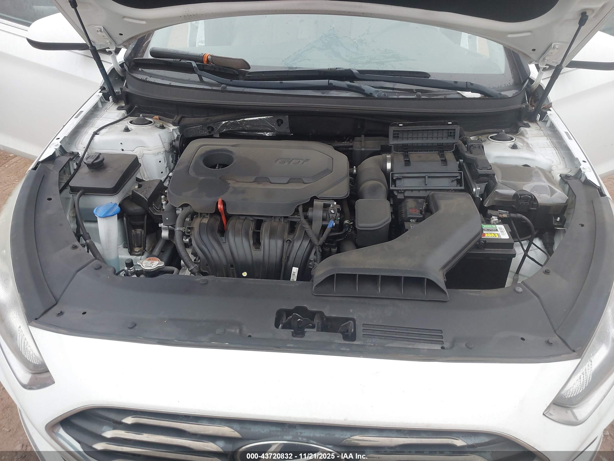 HYUNDAI SONATA image 10