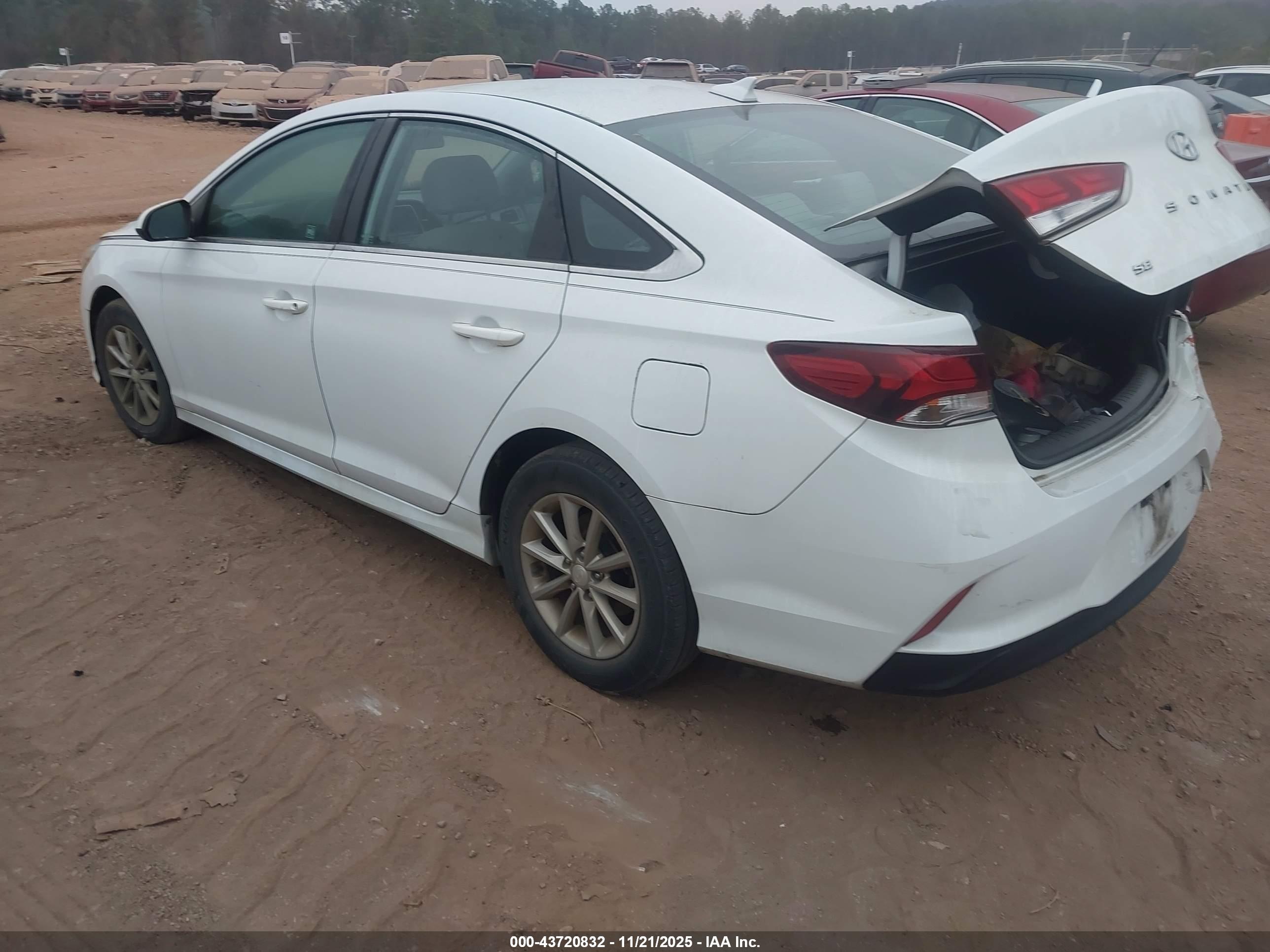 HYUNDAI SONATA image 3