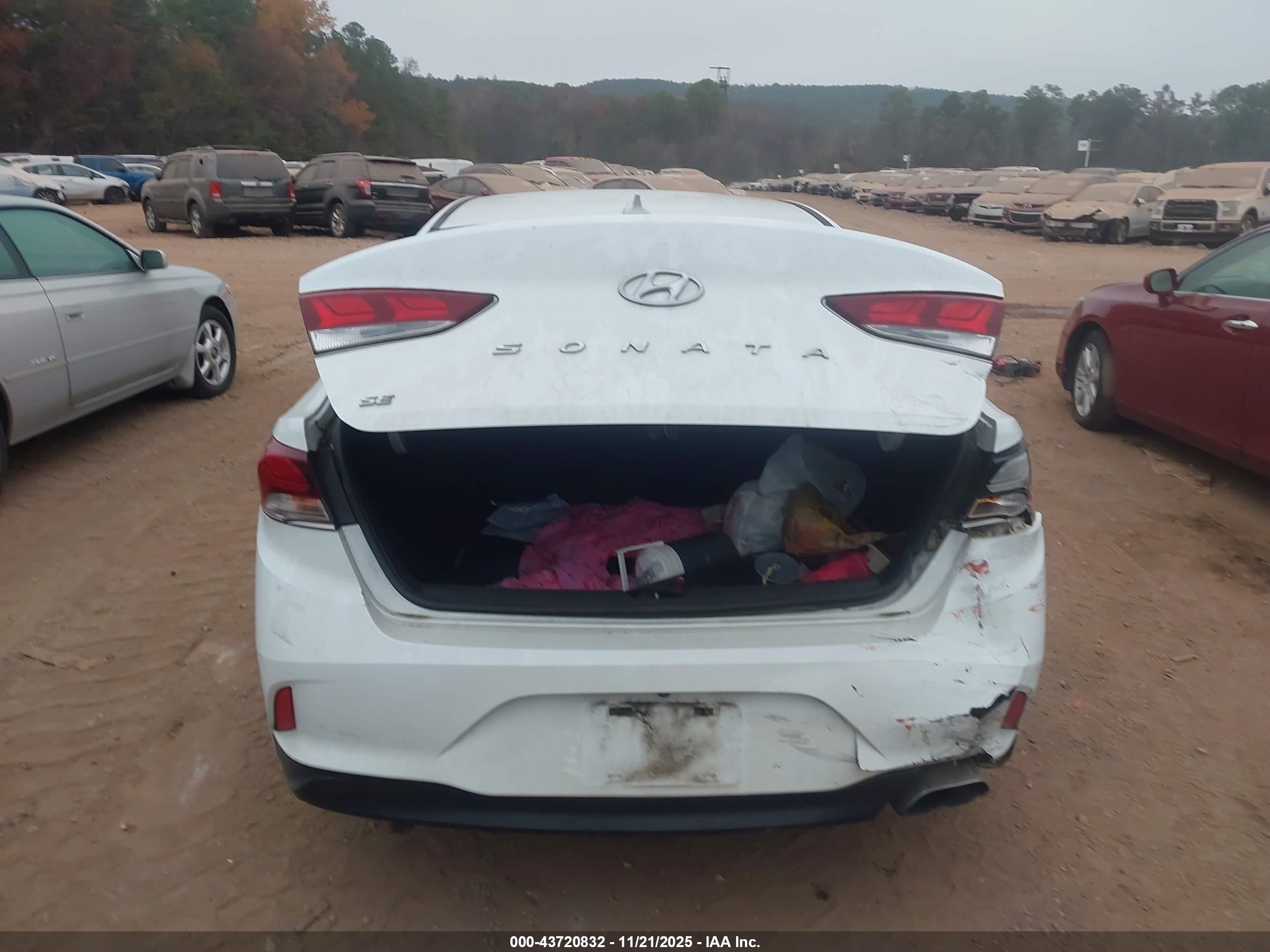 HYUNDAI SONATA image 6