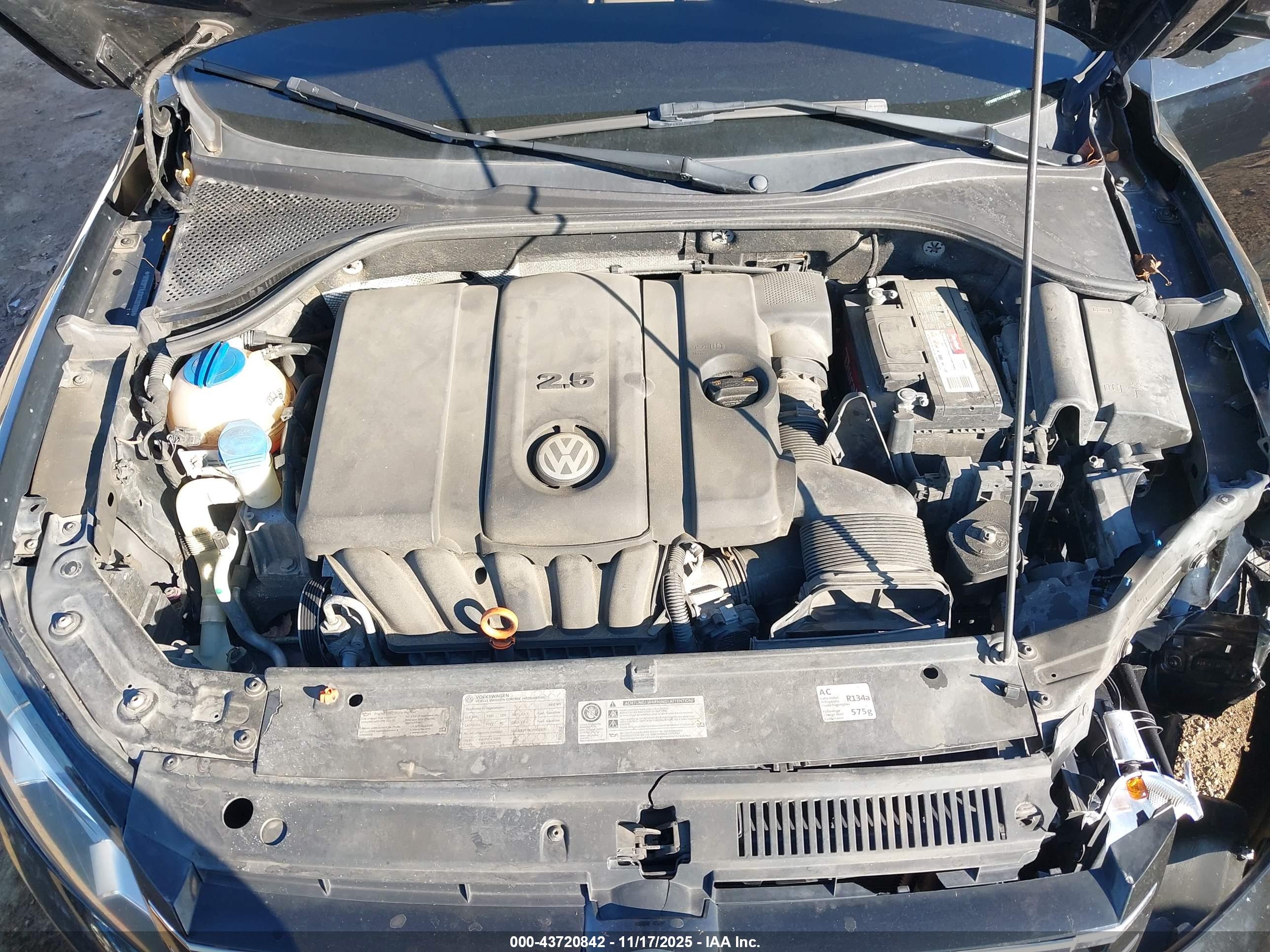 VOLKSWAGEN PASSAT image 10