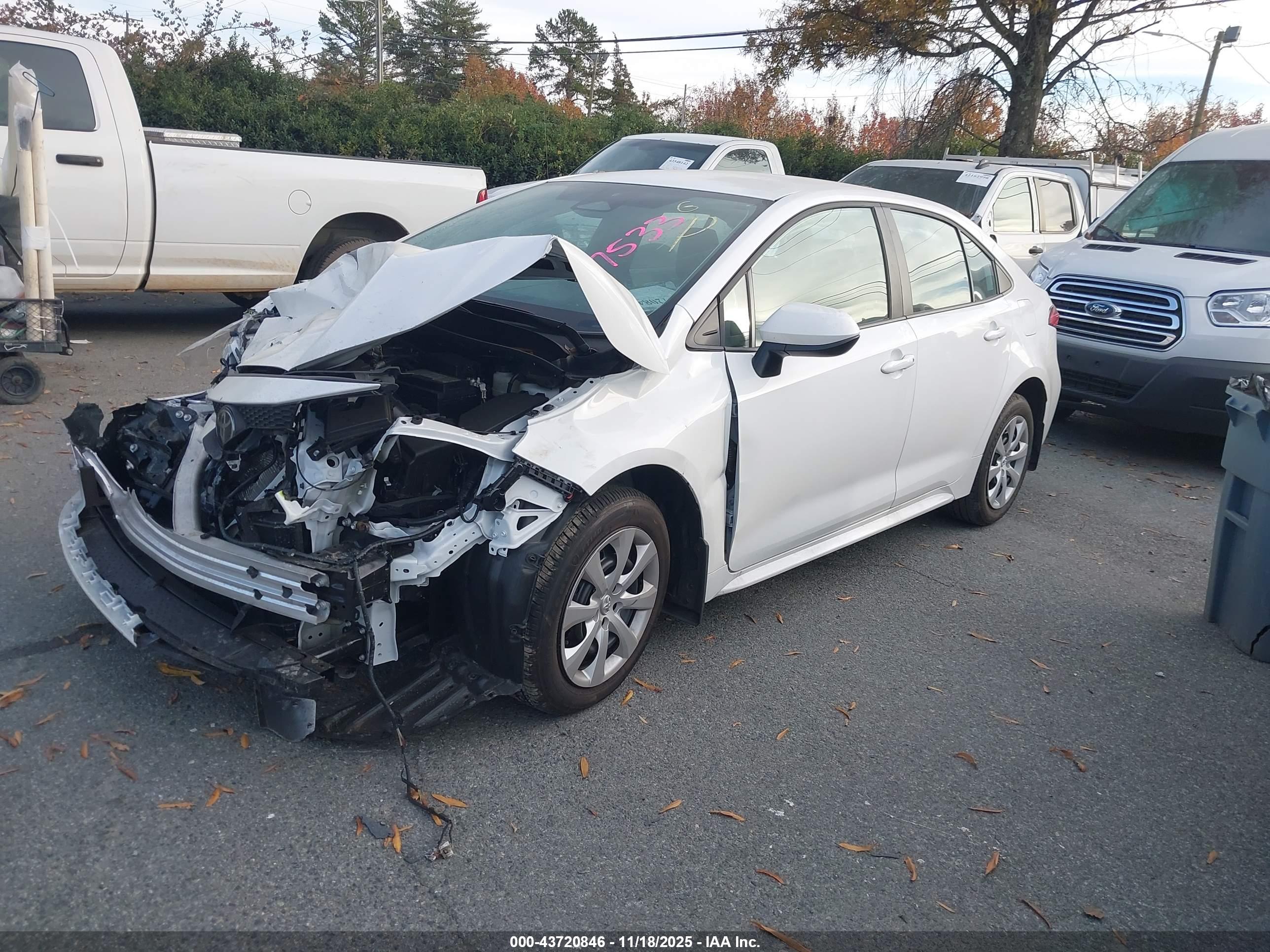 TOYOTA COROLLA image 2