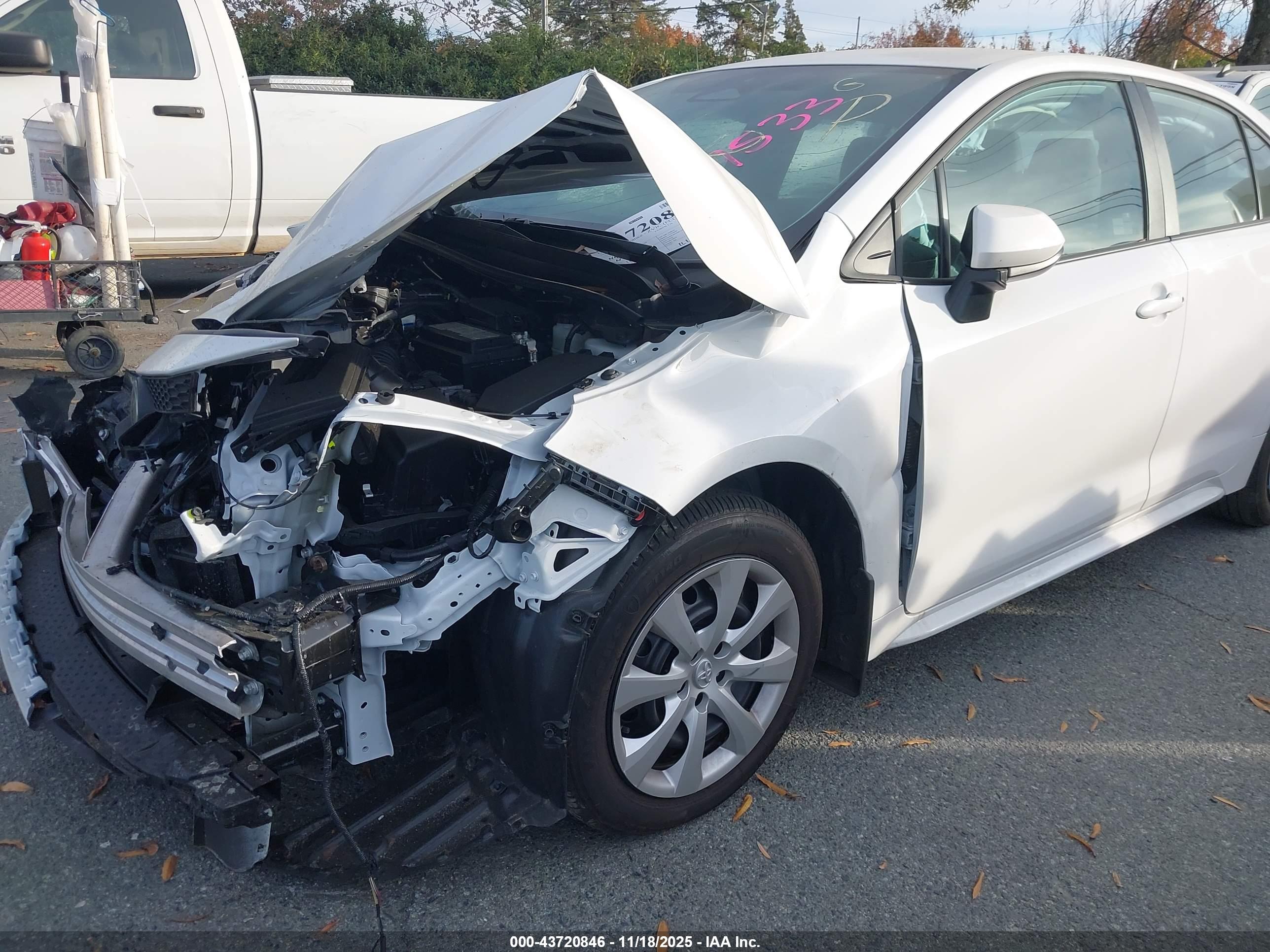 TOYOTA COROLLA image 6