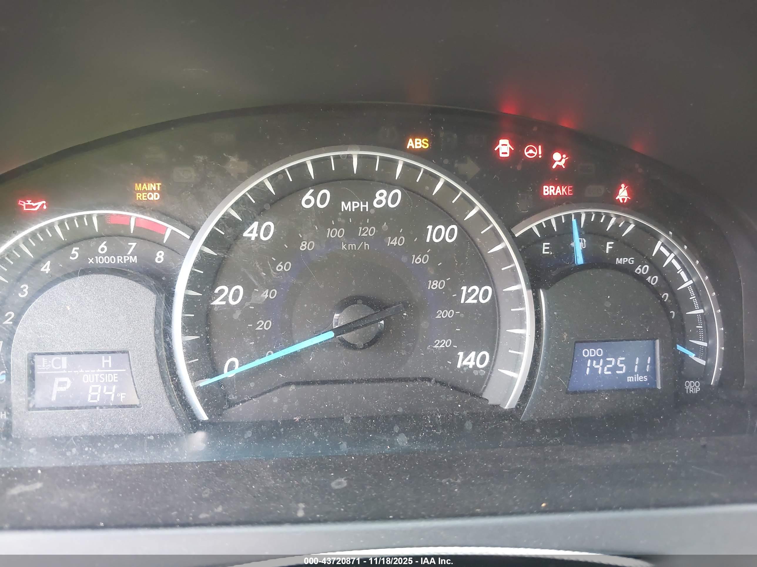 TOYOTA CAMRY image 7