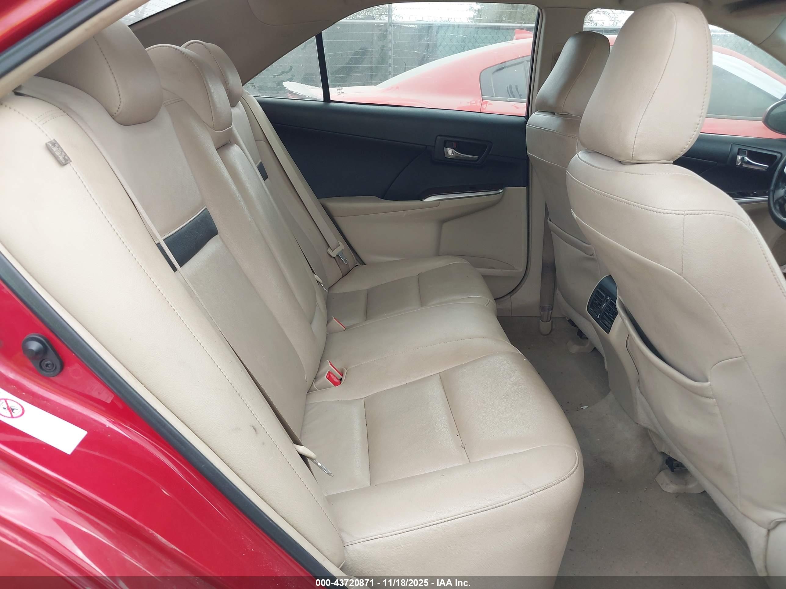 TOYOTA CAMRY image 8