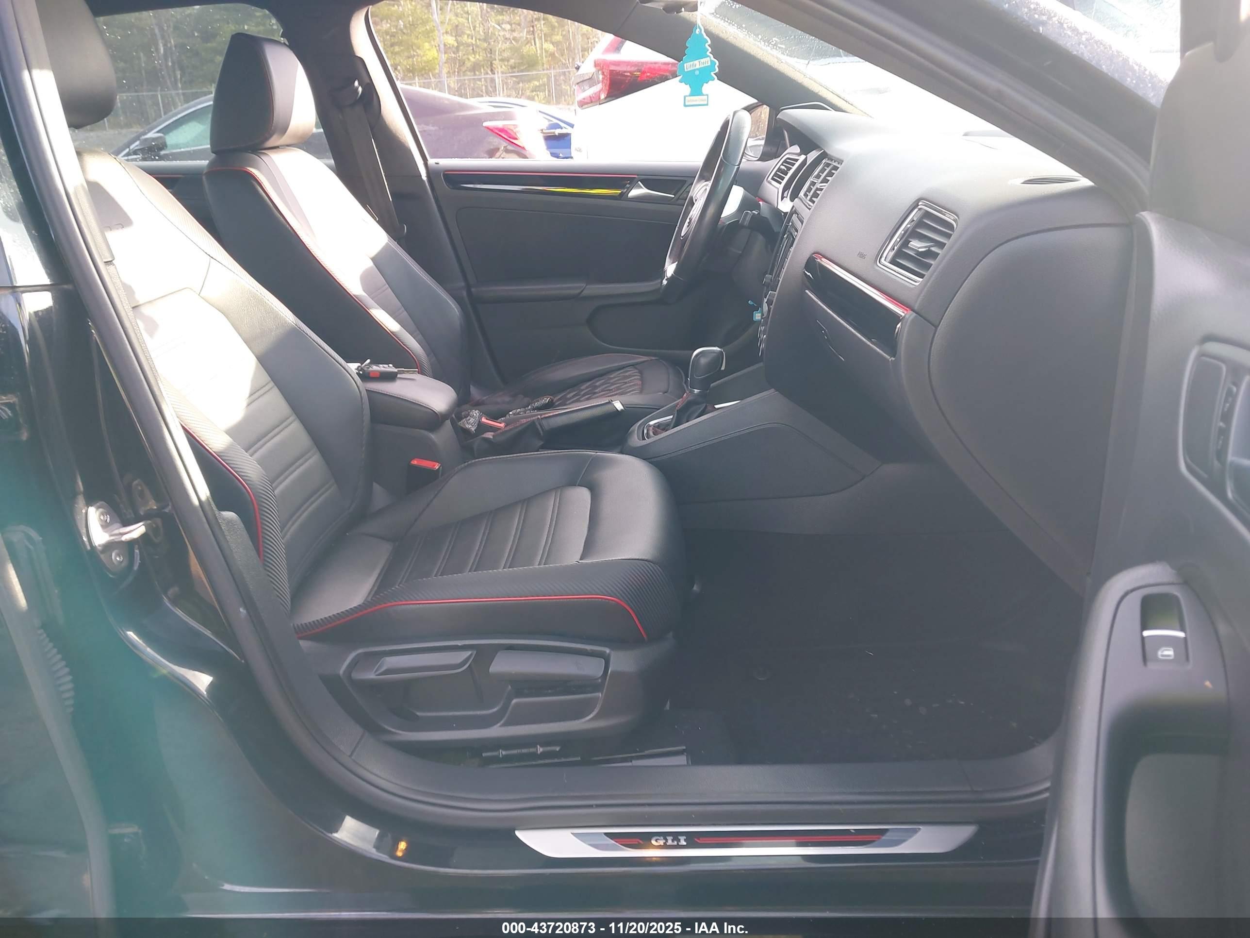 VOLKSWAGEN JETTA image 5