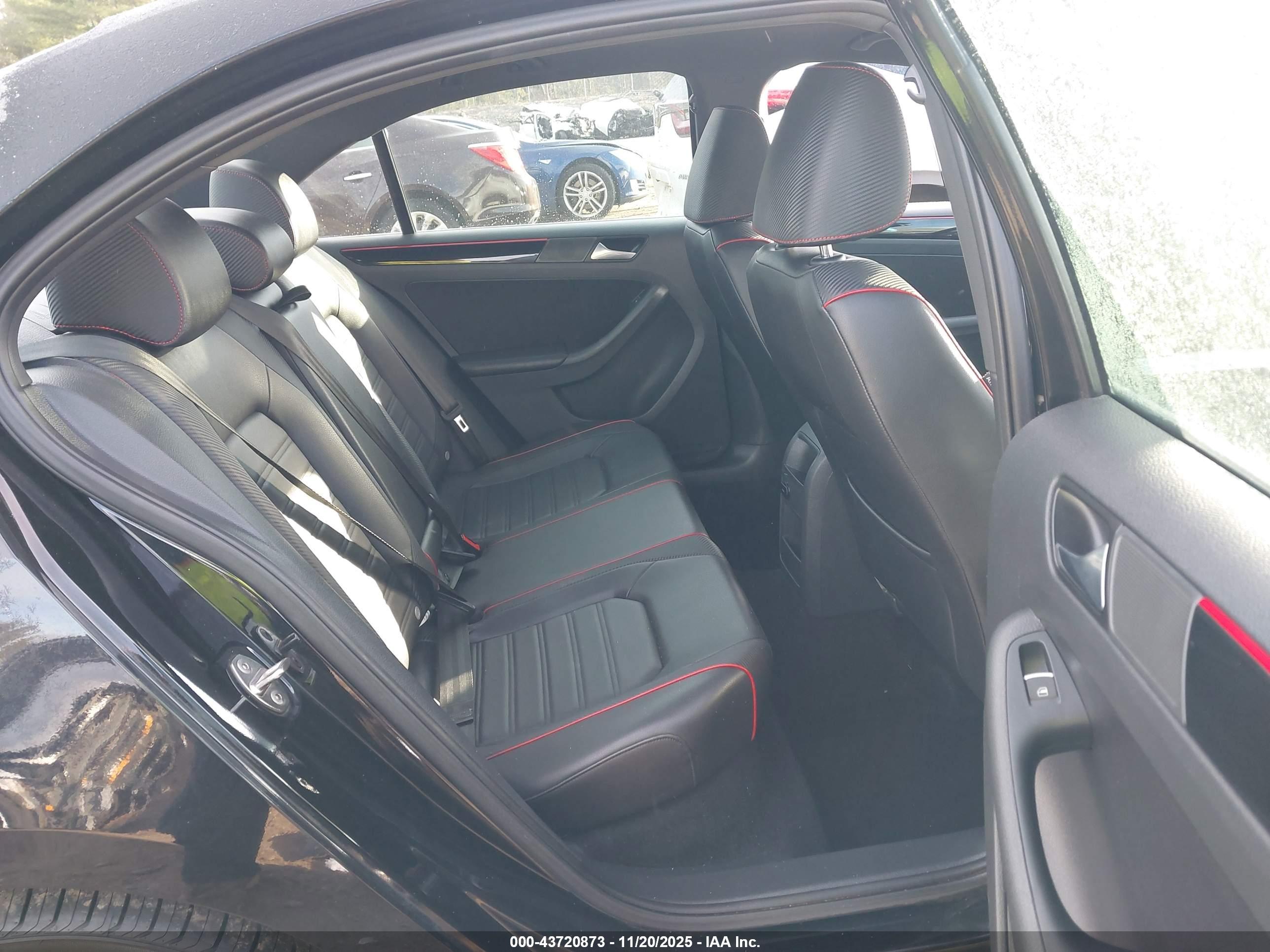 VOLKSWAGEN JETTA image 8
