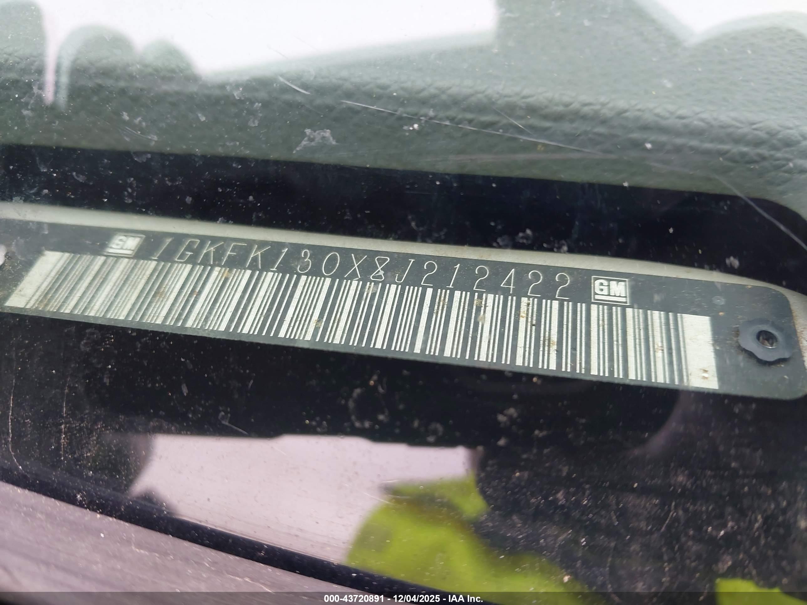 GMC YUKON image 9