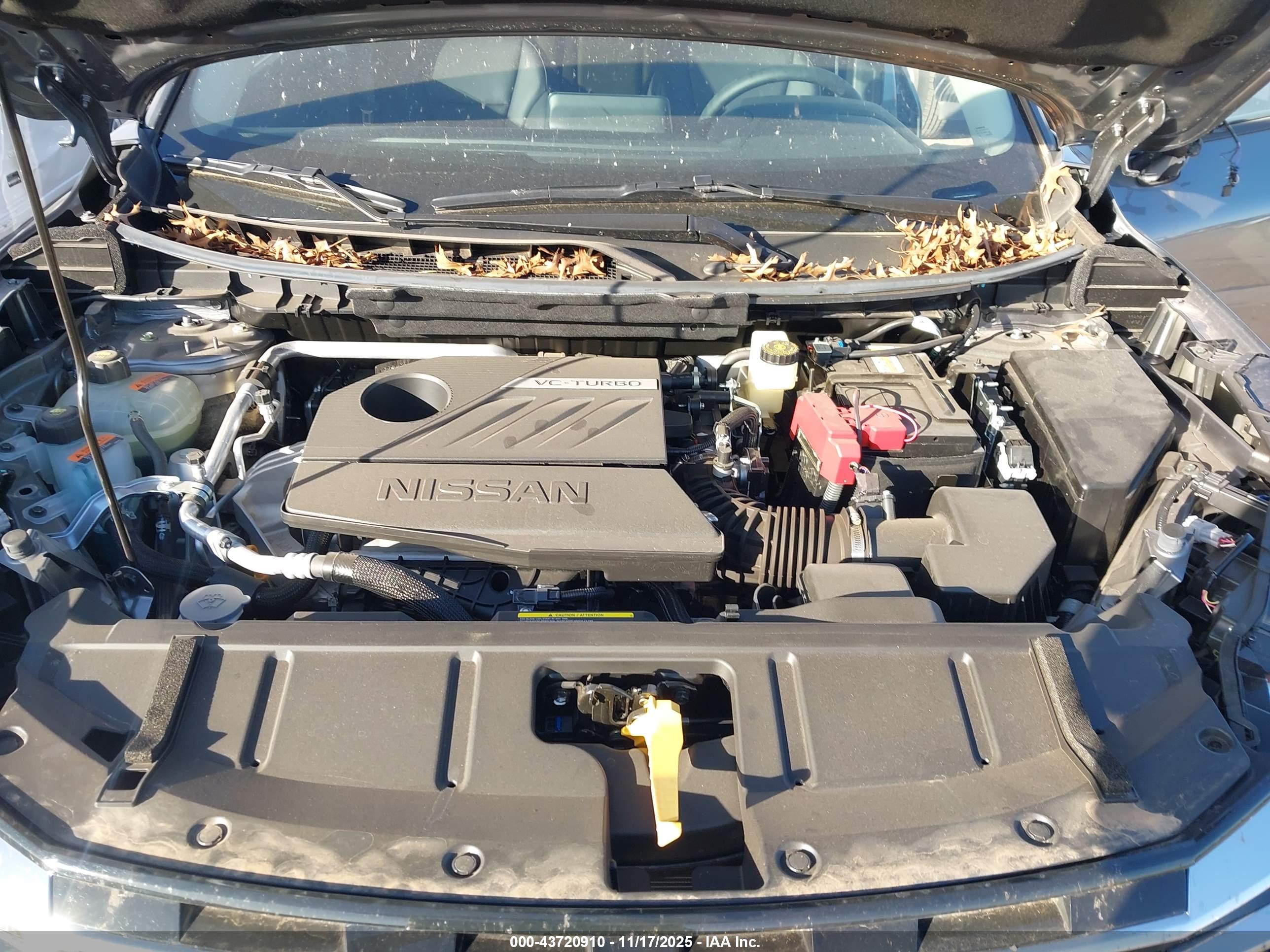 NISSAN ROGUE image 10