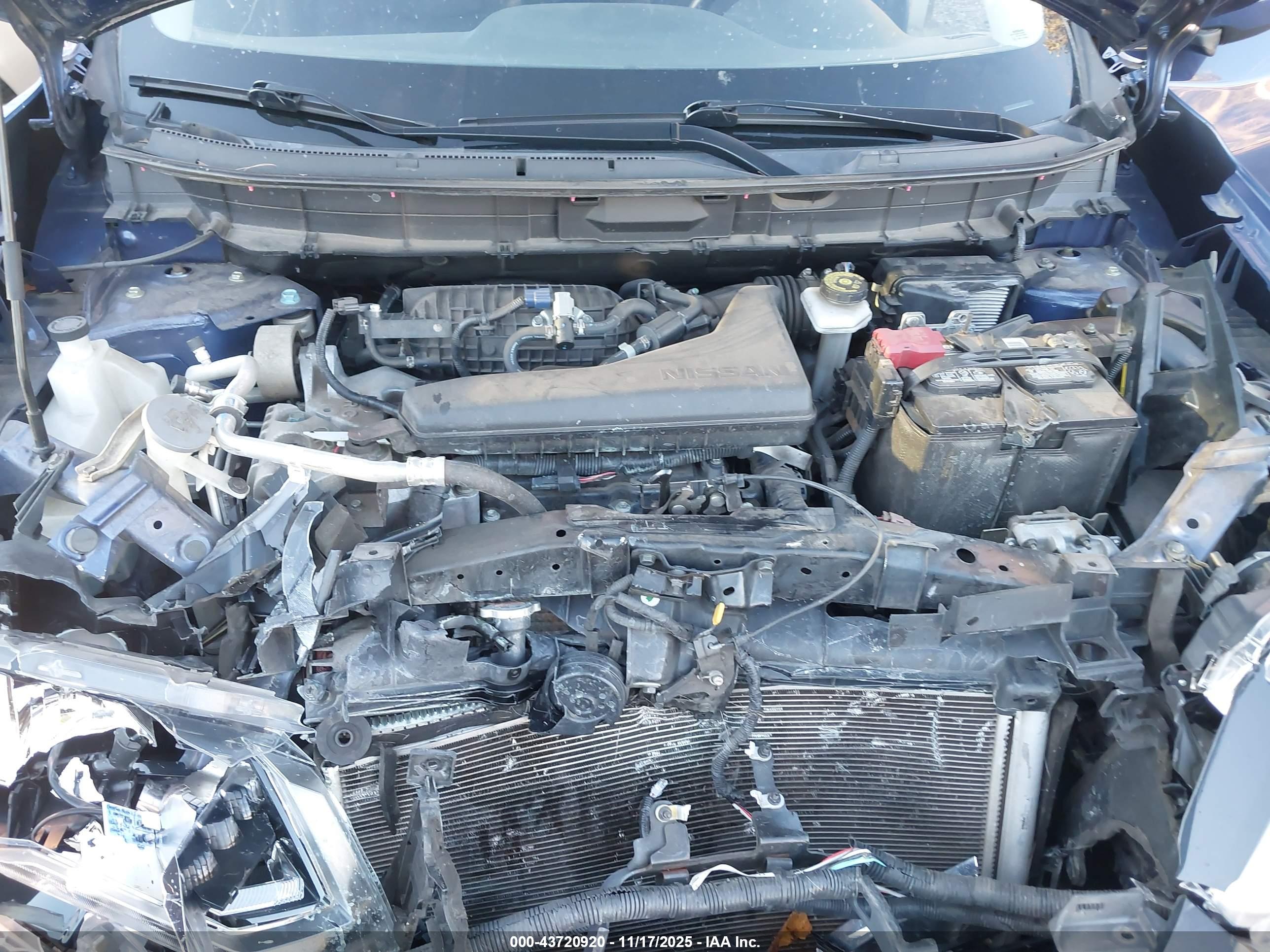 NISSAN ROGUE image 10