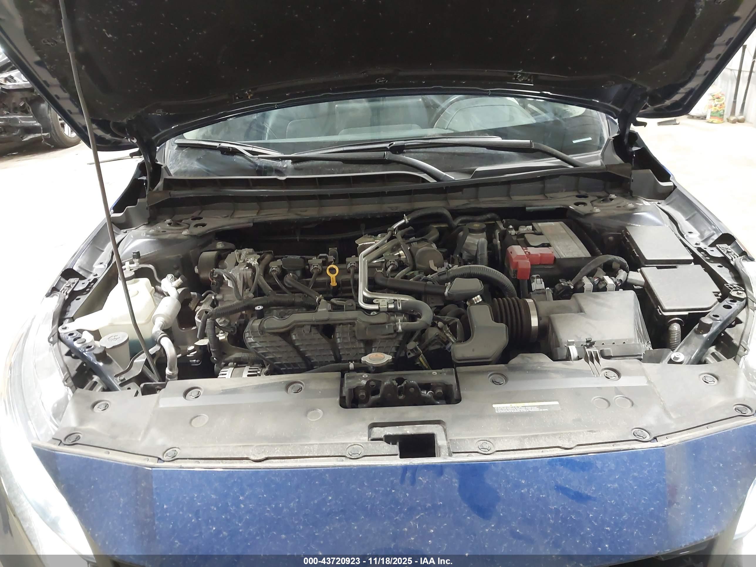 NISSAN ALTIMA image 10