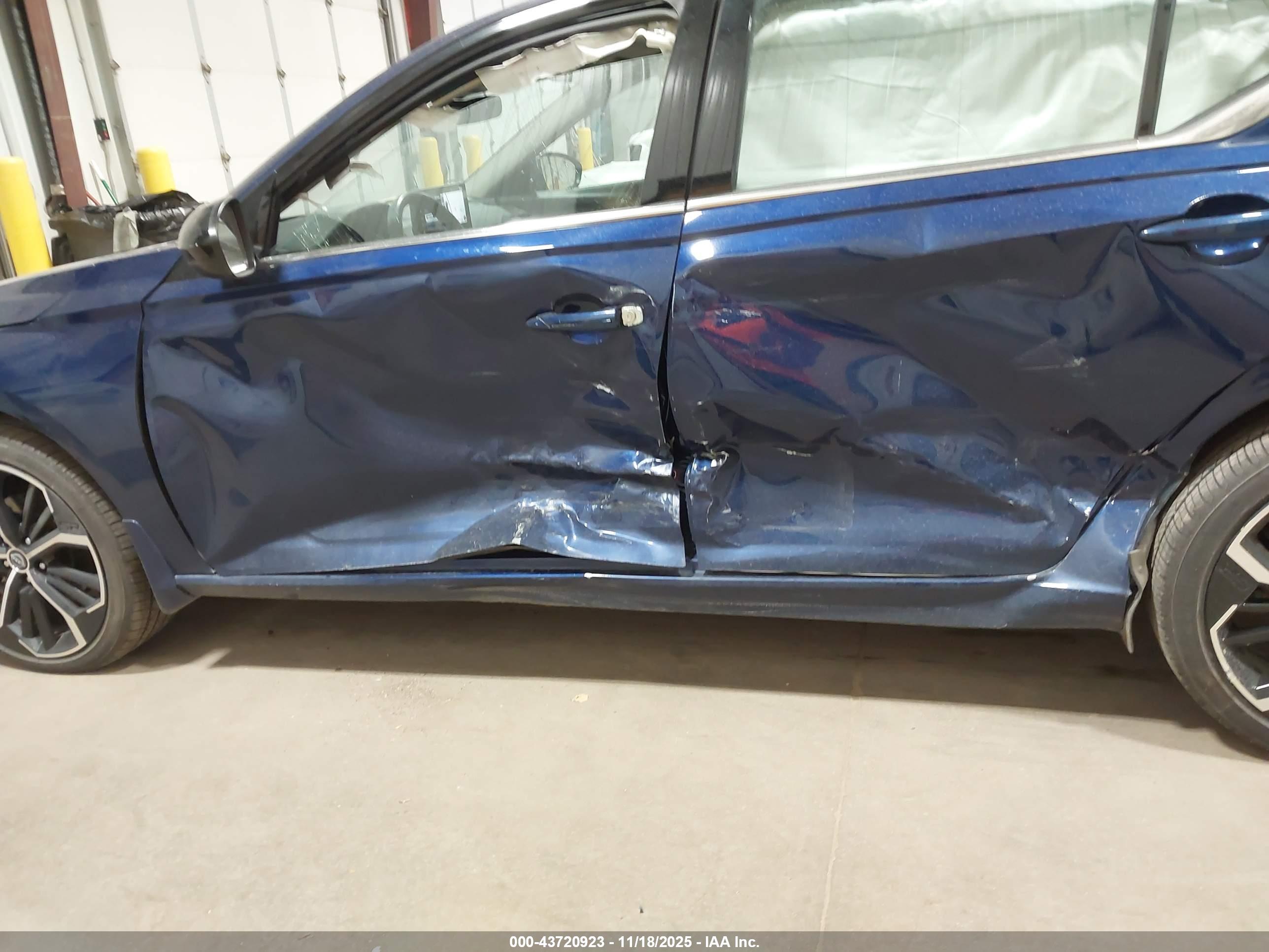 NISSAN ALTIMA image 6