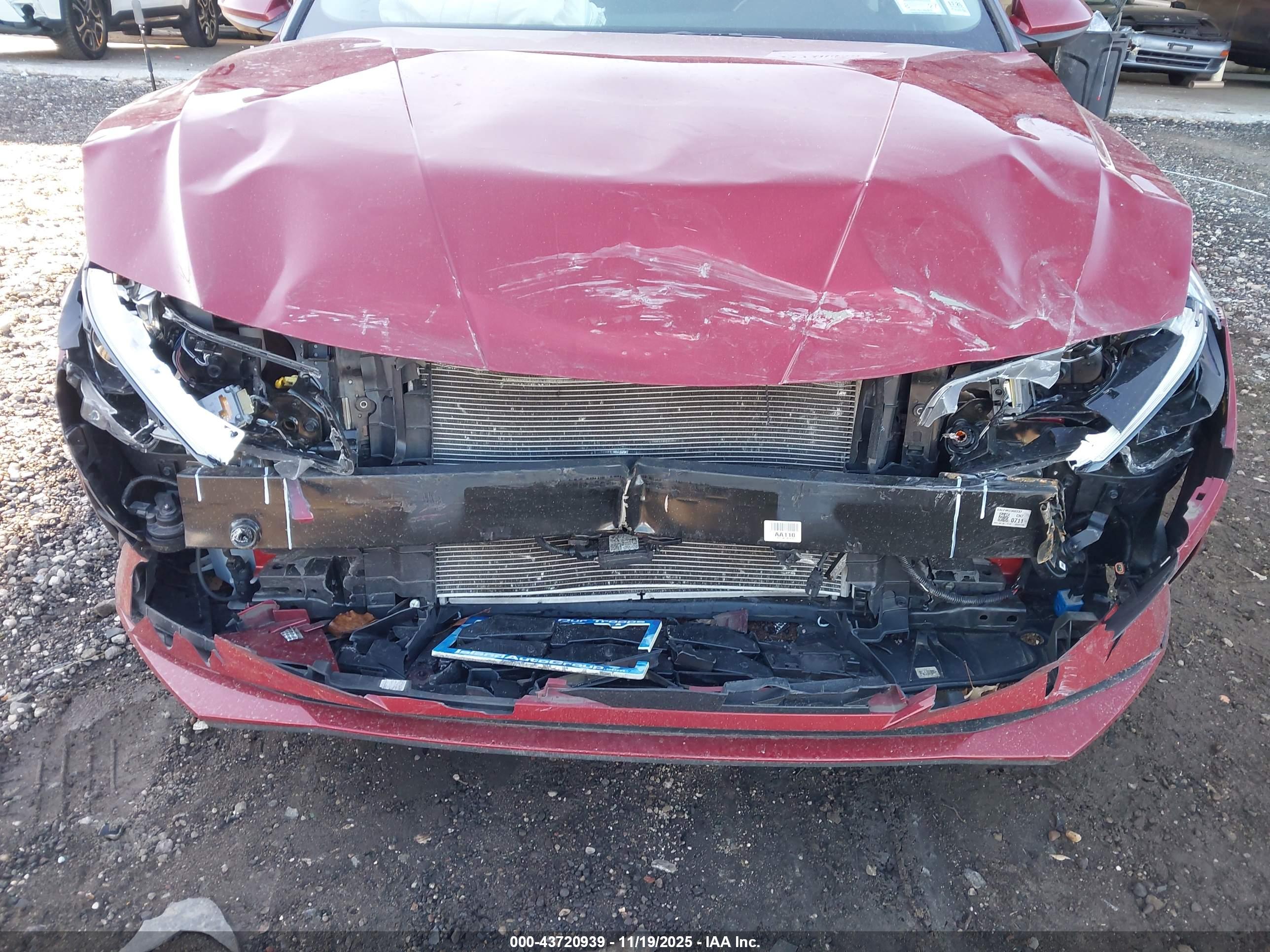 HYUNDAI ELANTRA image 6