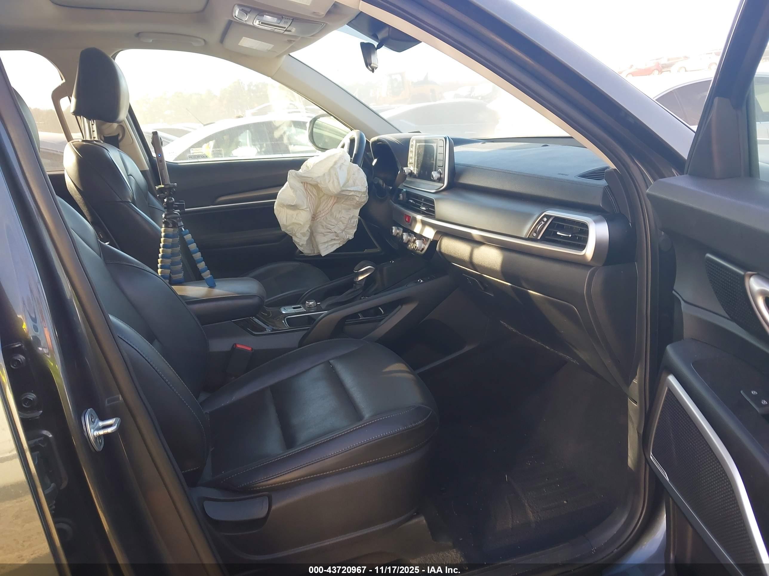 KIA TELLURIDE image 5