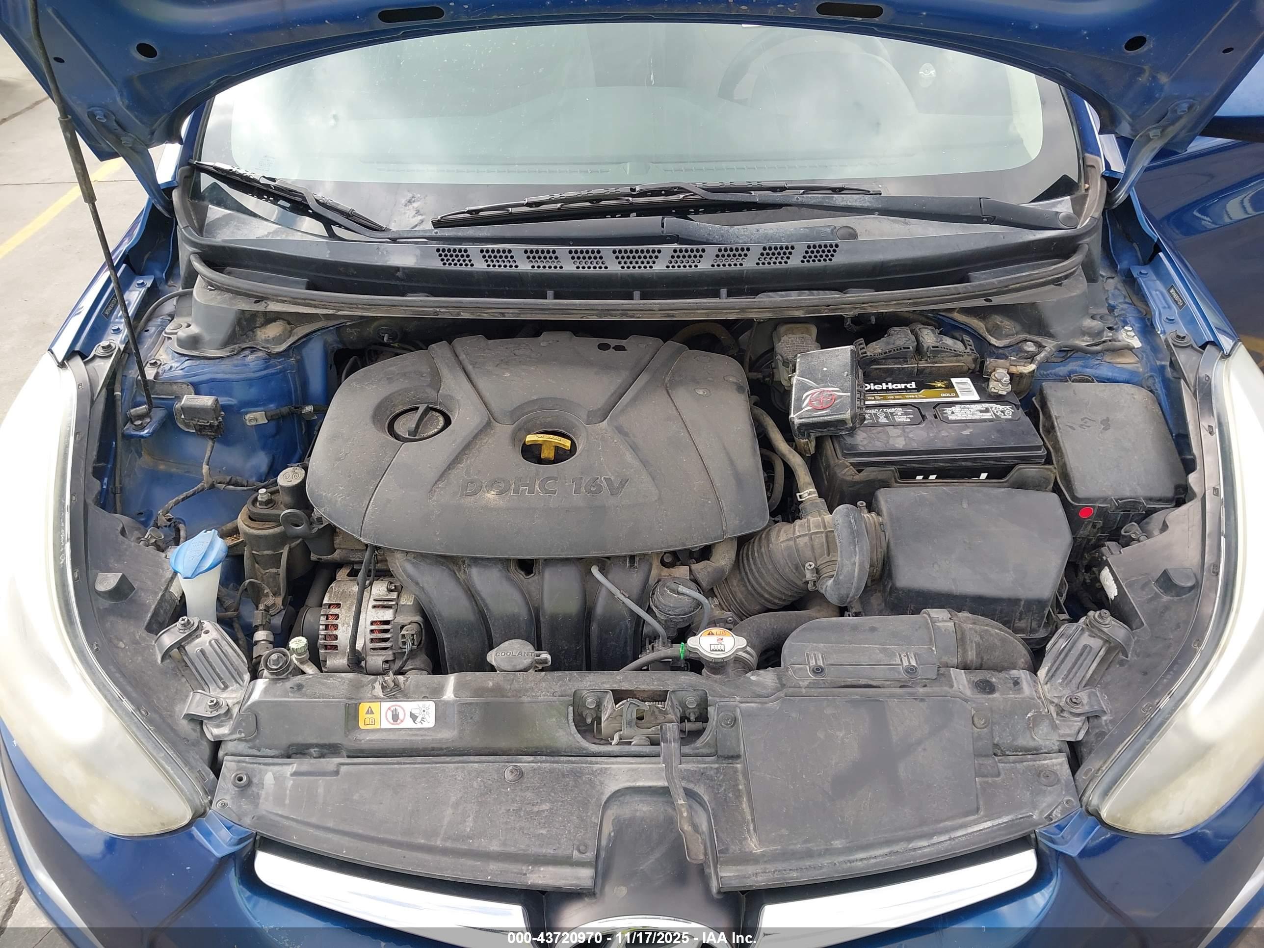 HYUNDAI ELANTRA image 10