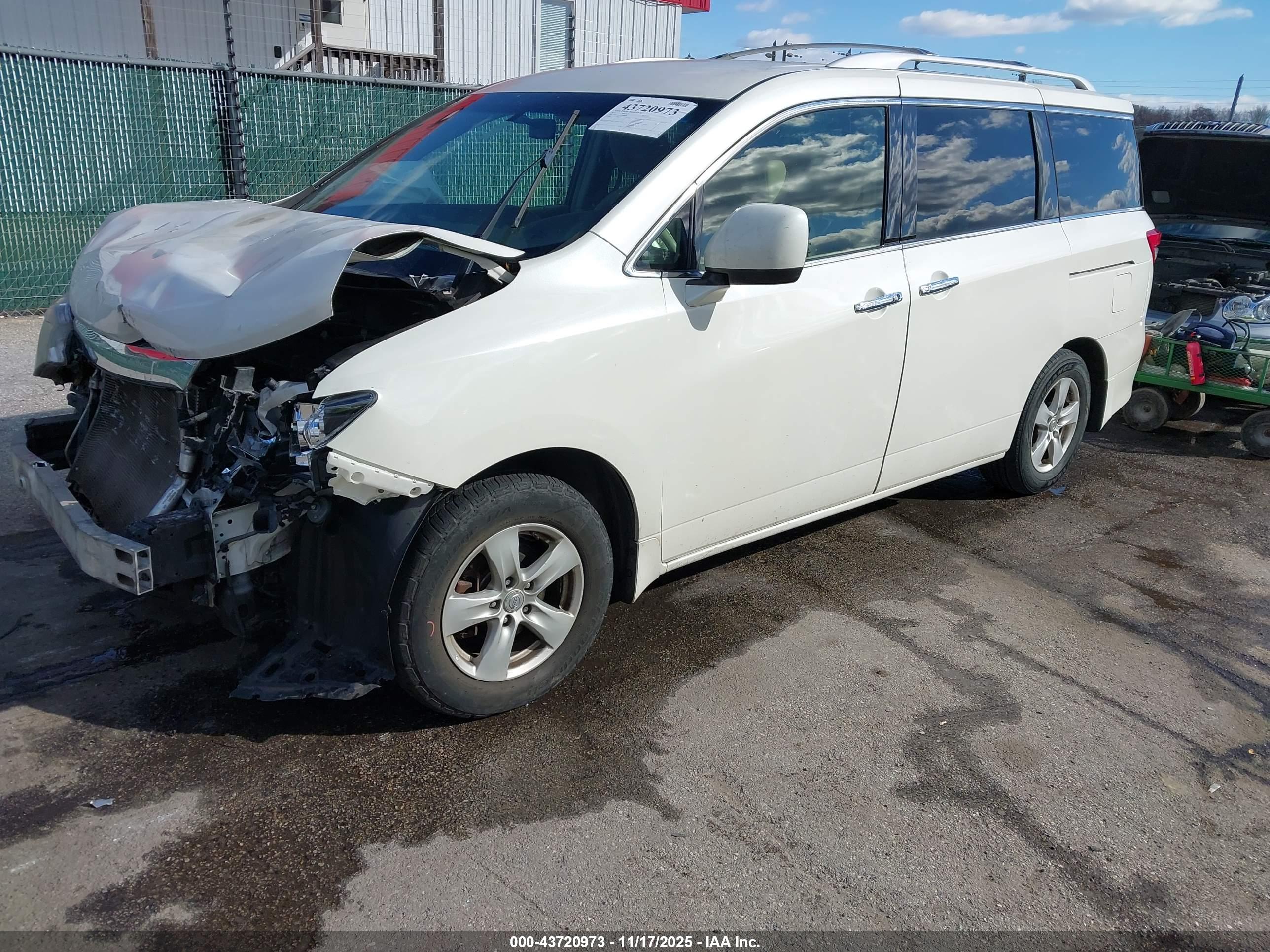 NISSAN QUEST image 2
