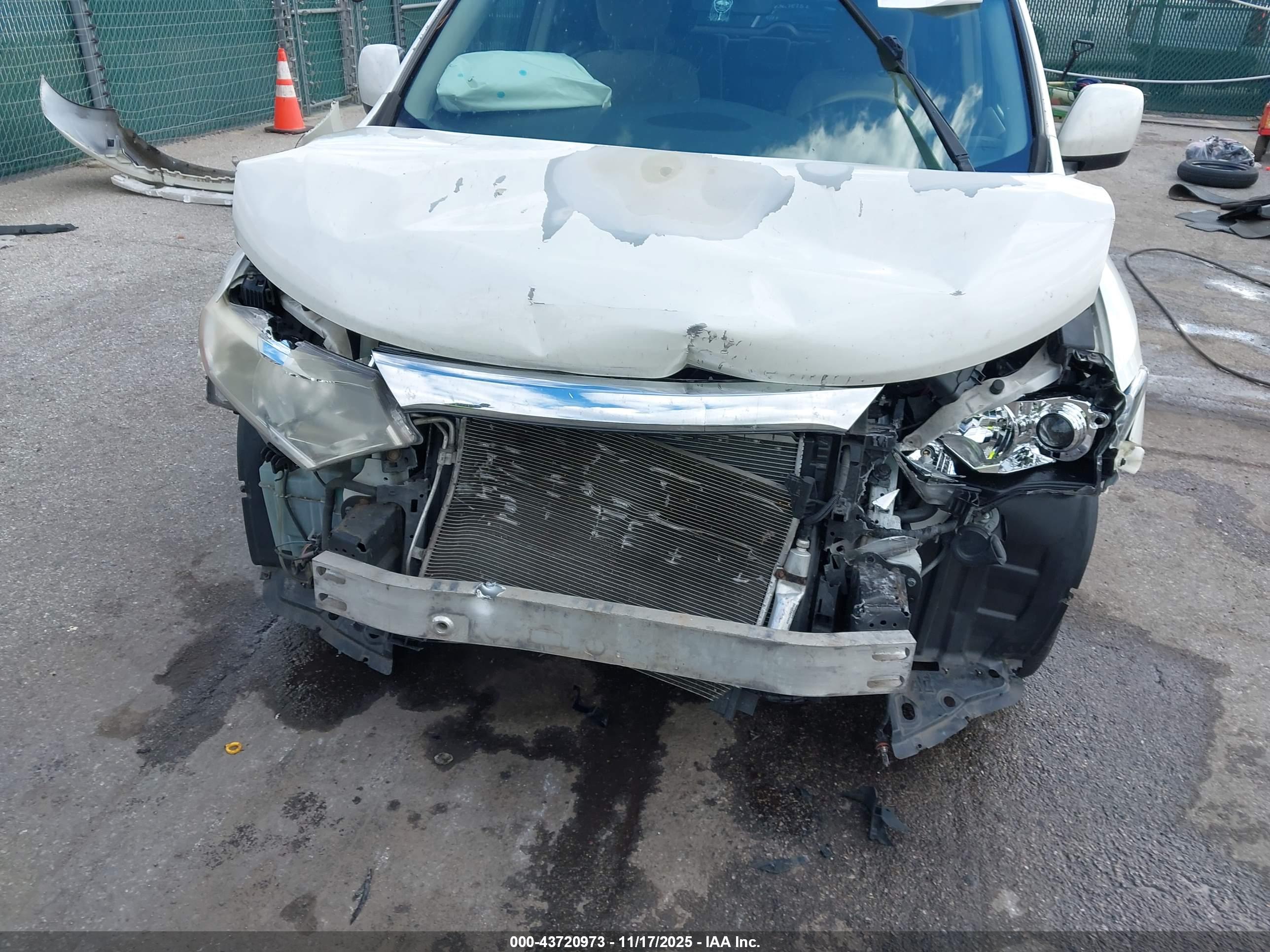 NISSAN QUEST image 6