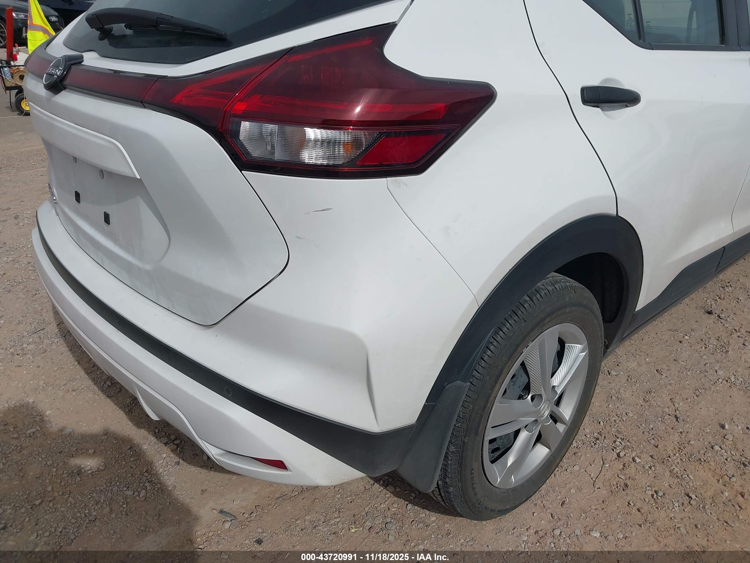 NISSAN KICKS image 6