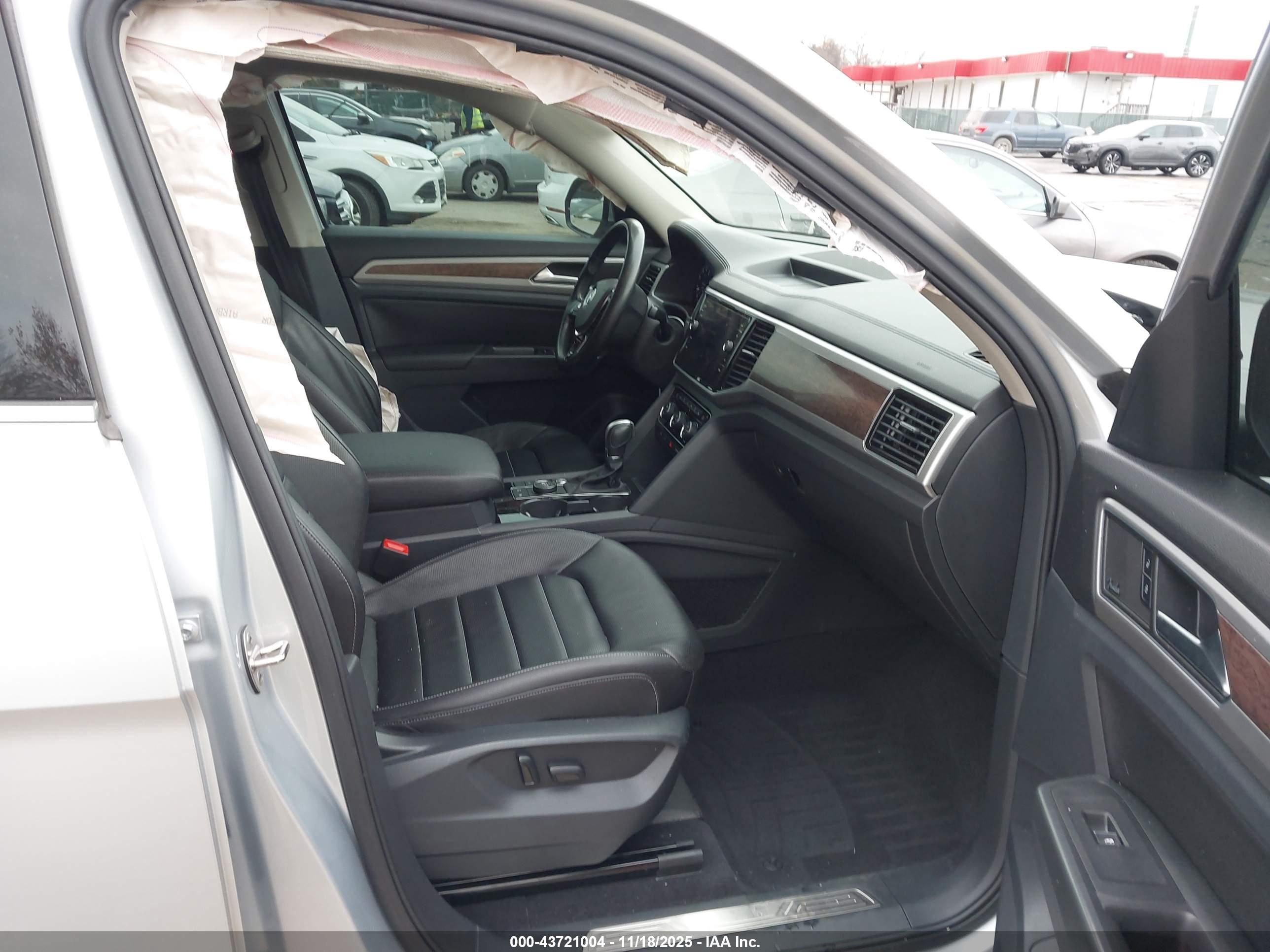 VOLKSWAGEN ATLAS image 5