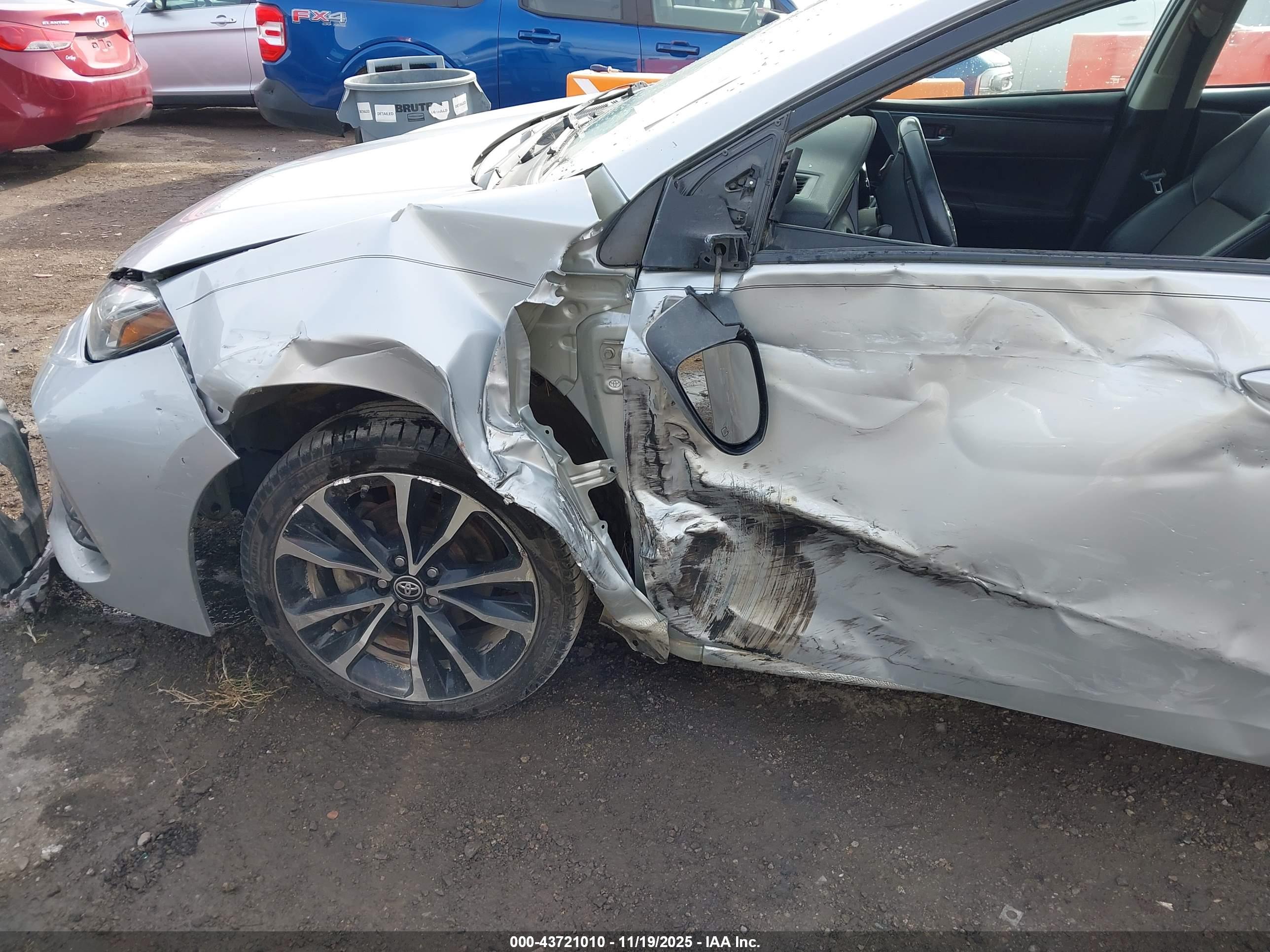 TOYOTA COROLLA image 6