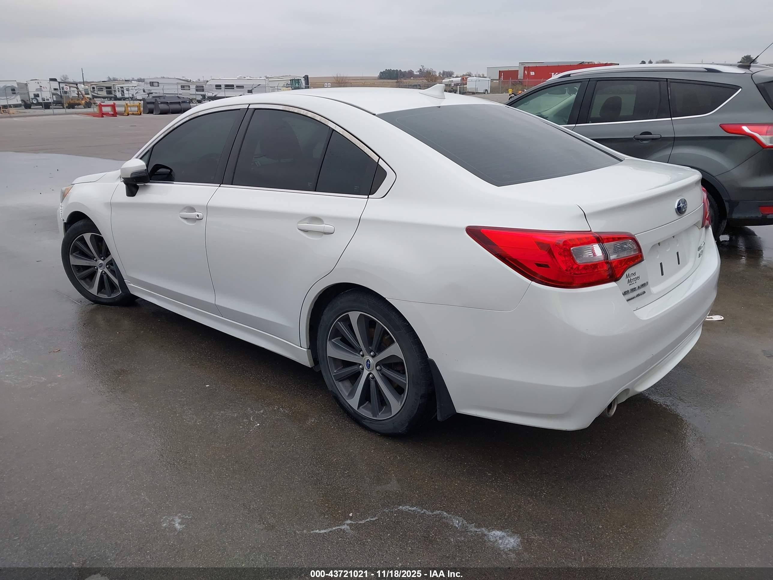 SUBARU LEGACY image 3
