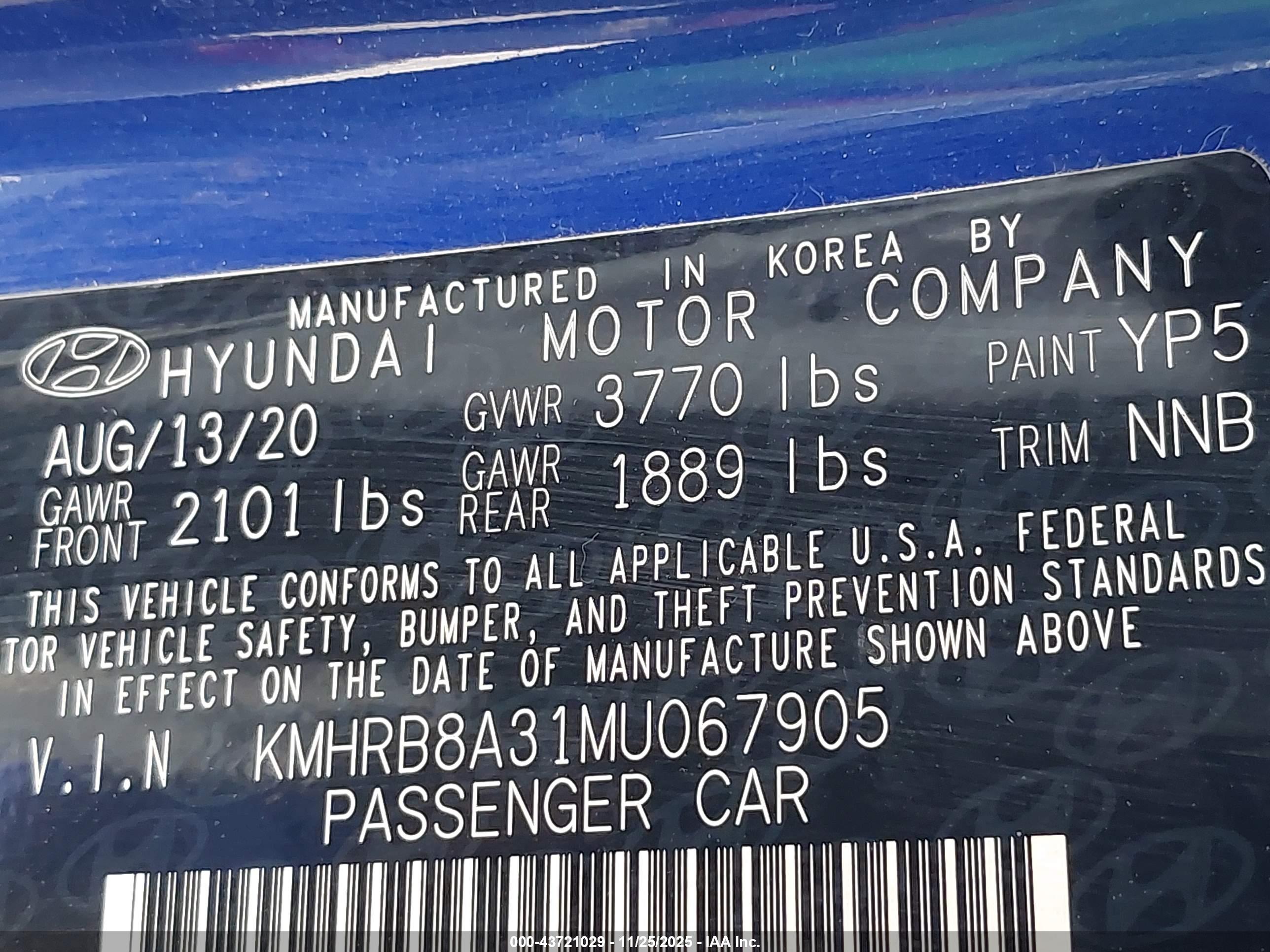 HYUNDAI VENUE image 9