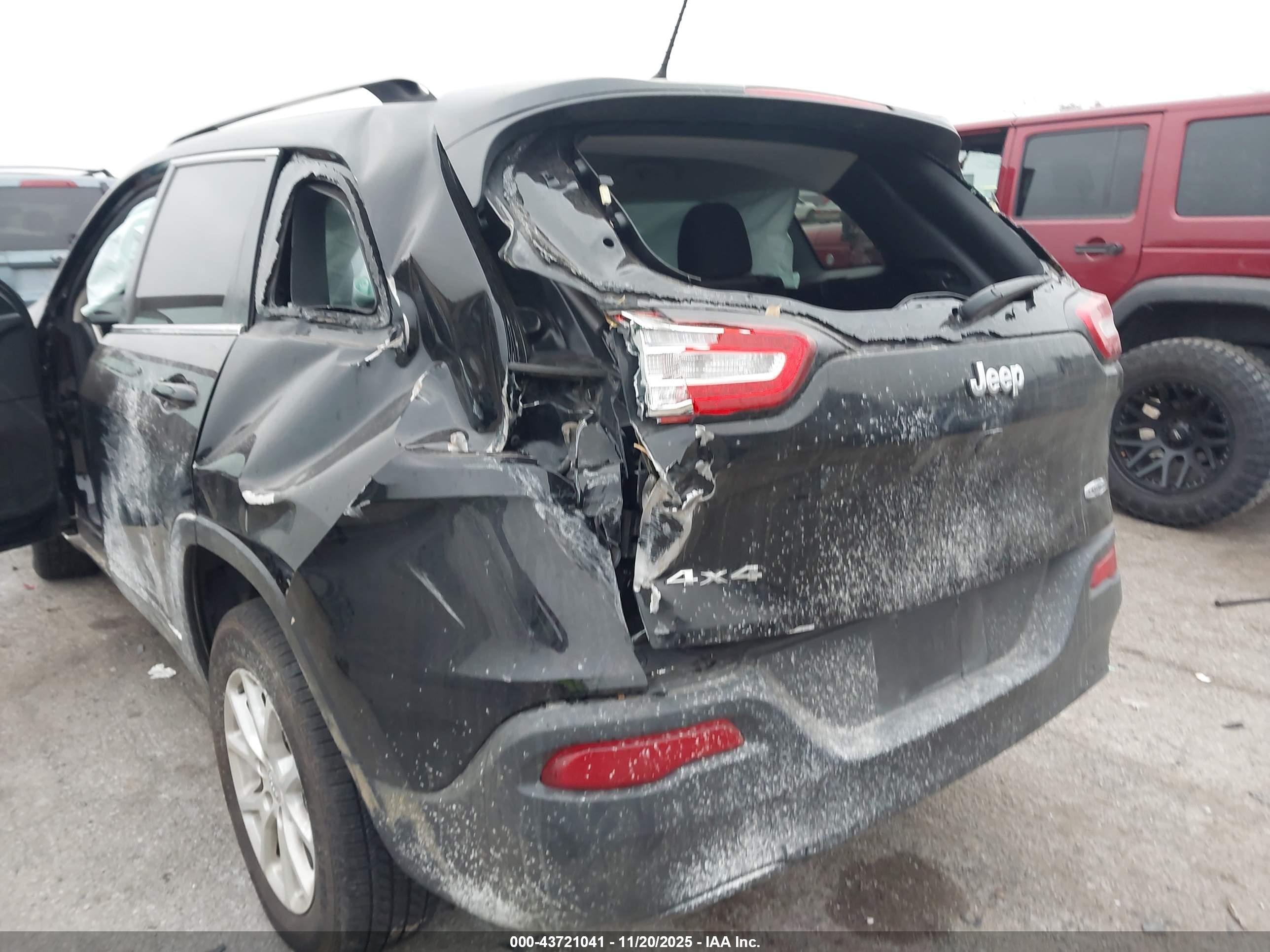 JEEP CHEROKEE image 6