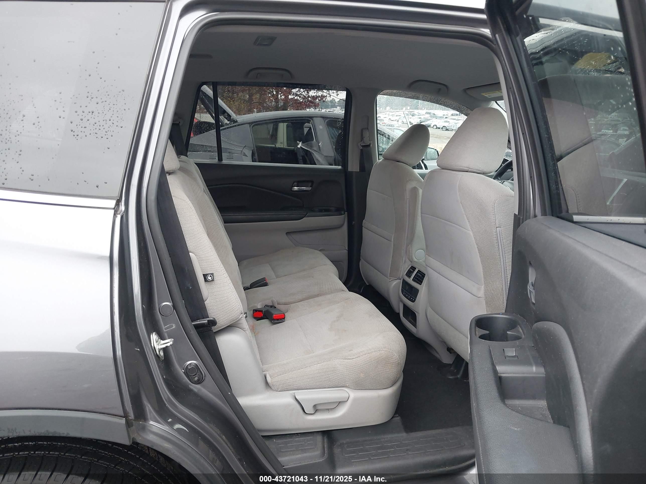 HONDA PILOT image 8