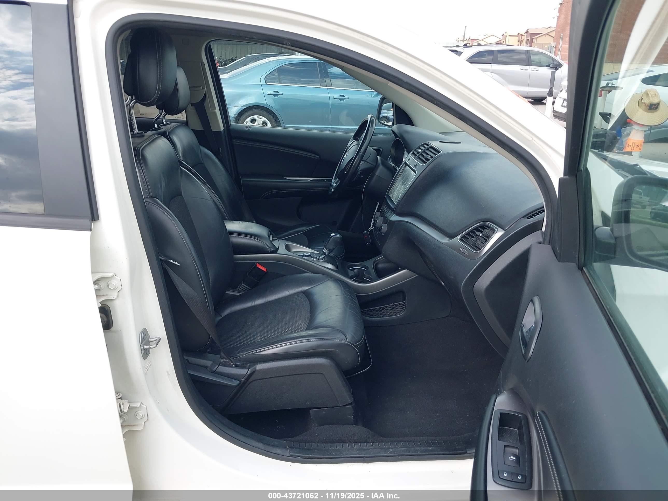 DODGE JOURNEY image 5