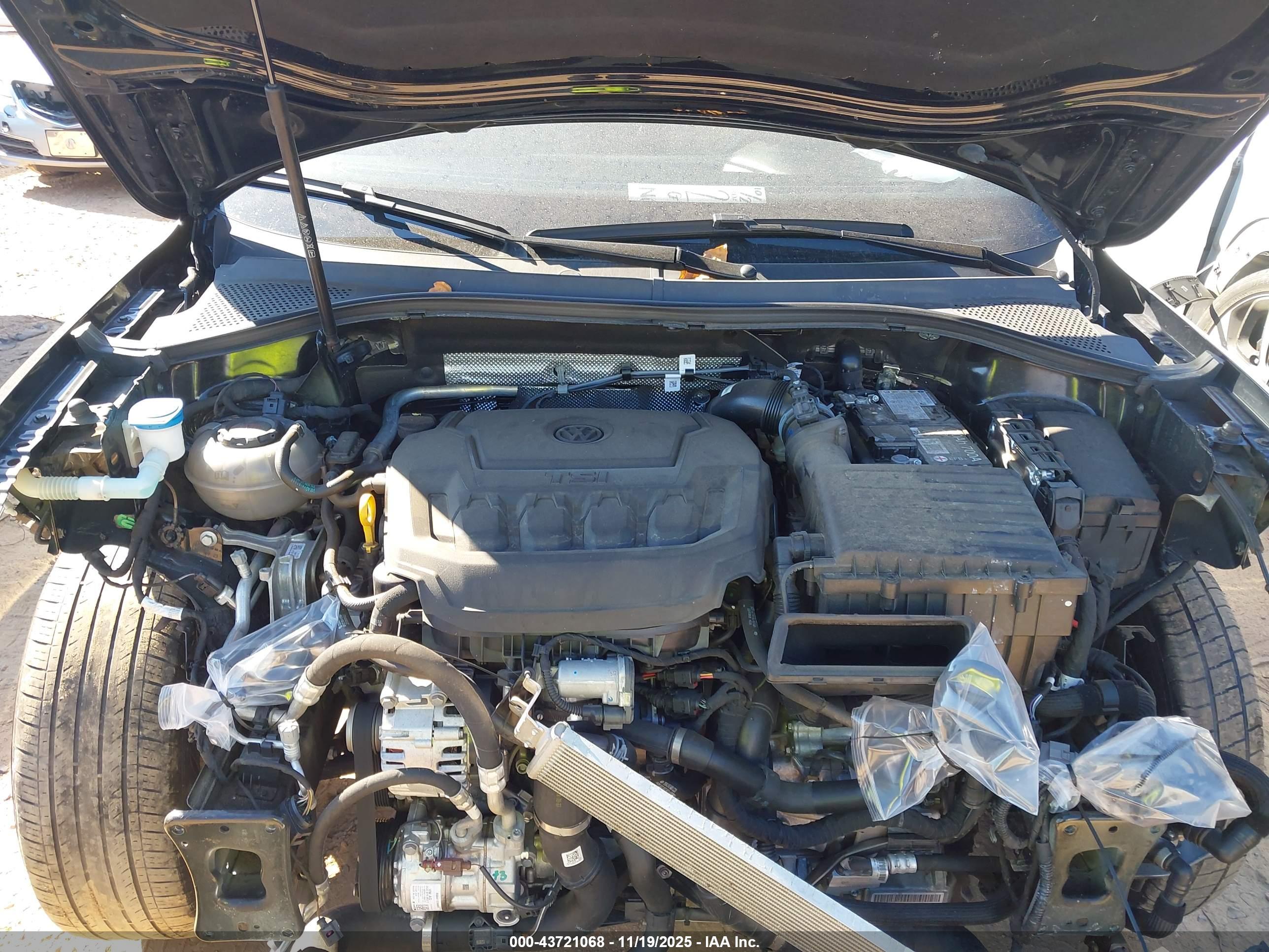 VOLKSWAGEN TIGUAN image 10