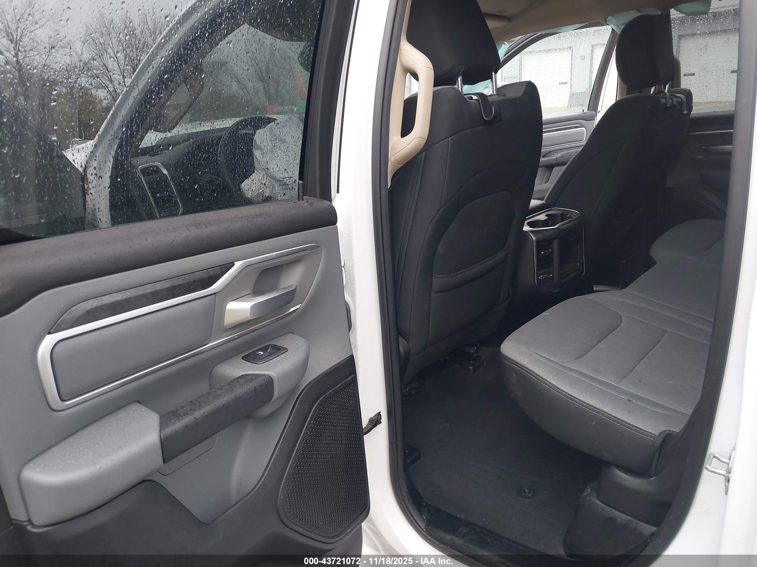RAM 1500 image 8