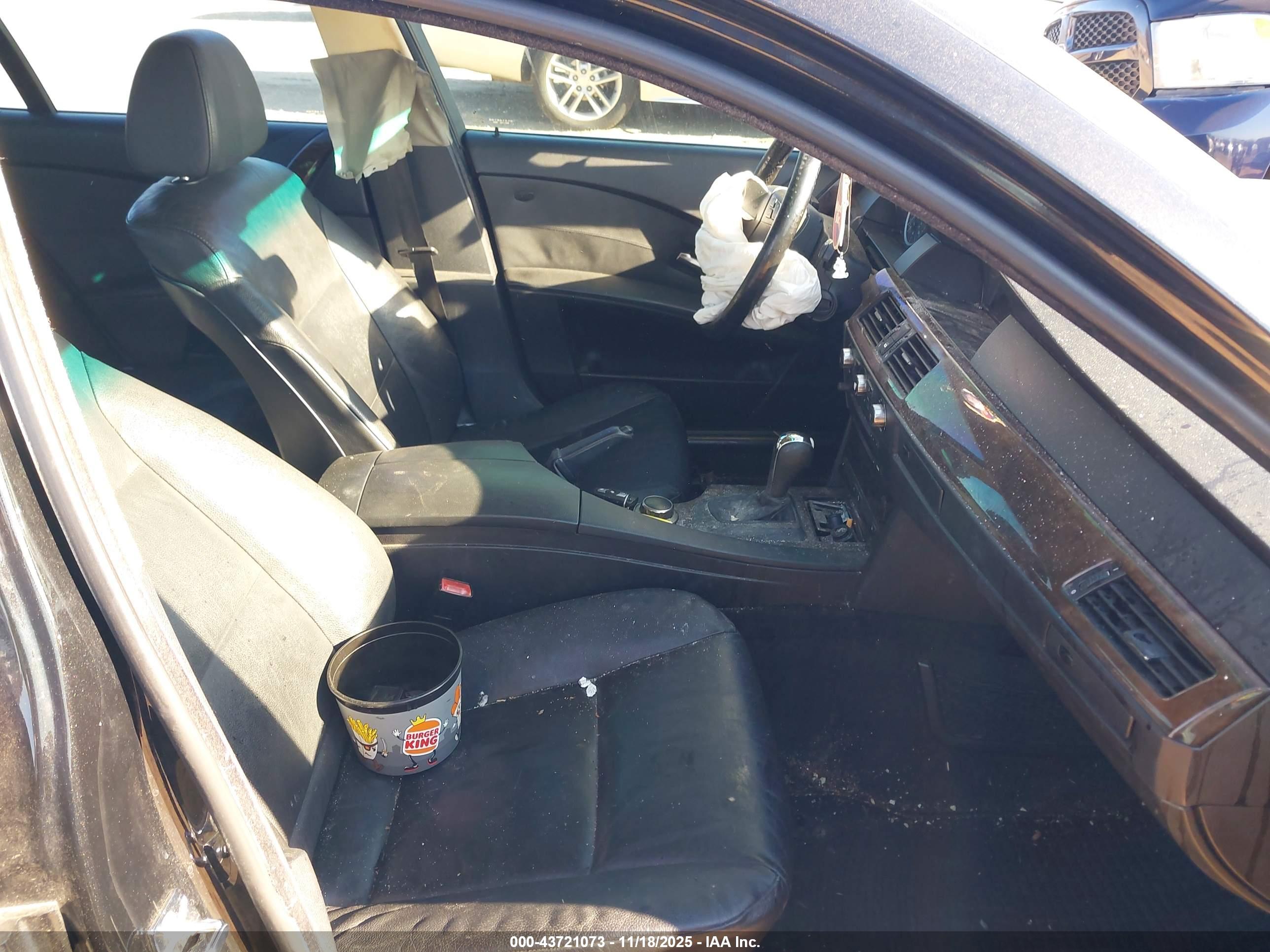 BMW 525I image 5
