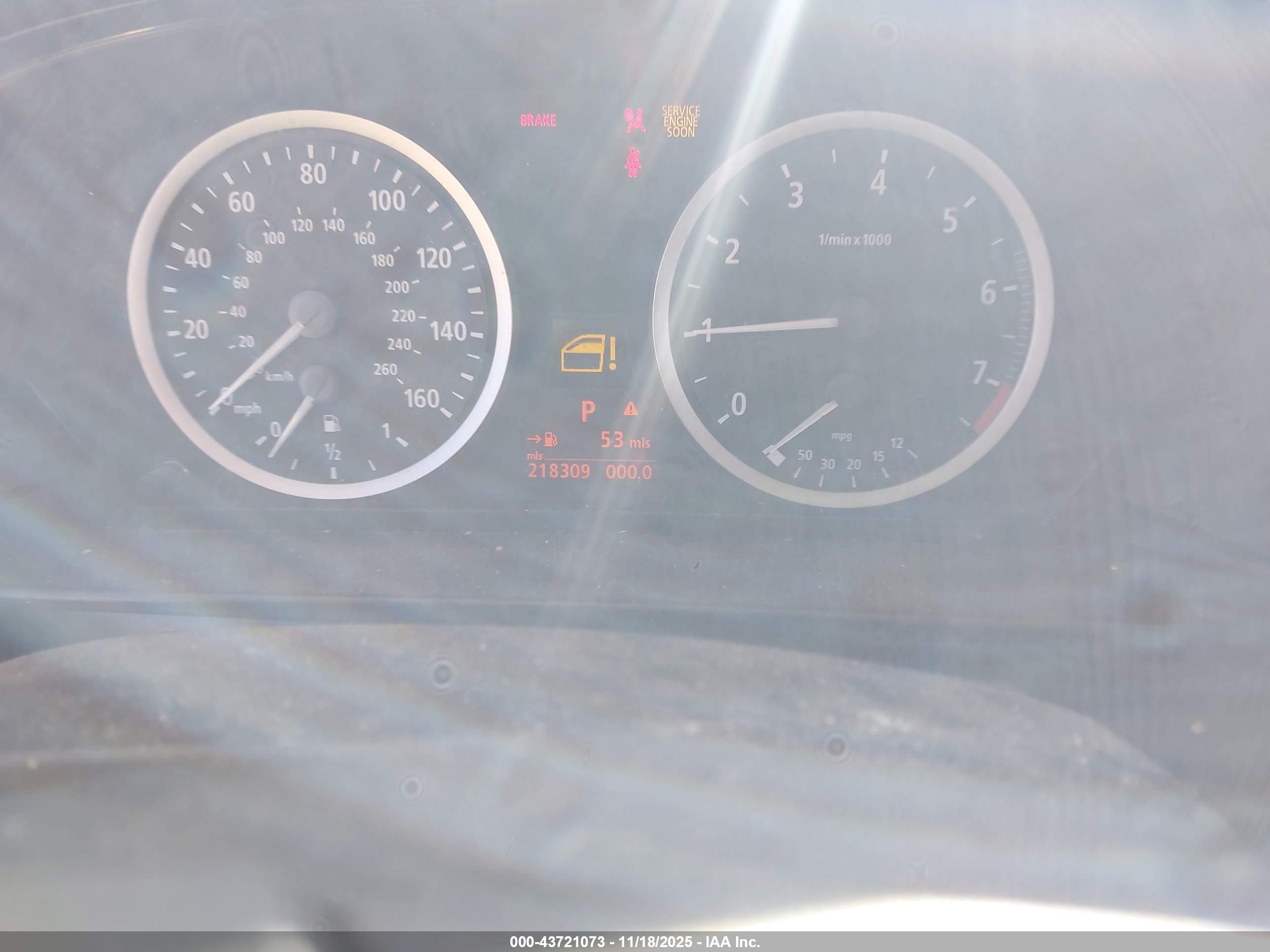 BMW 525I image 7