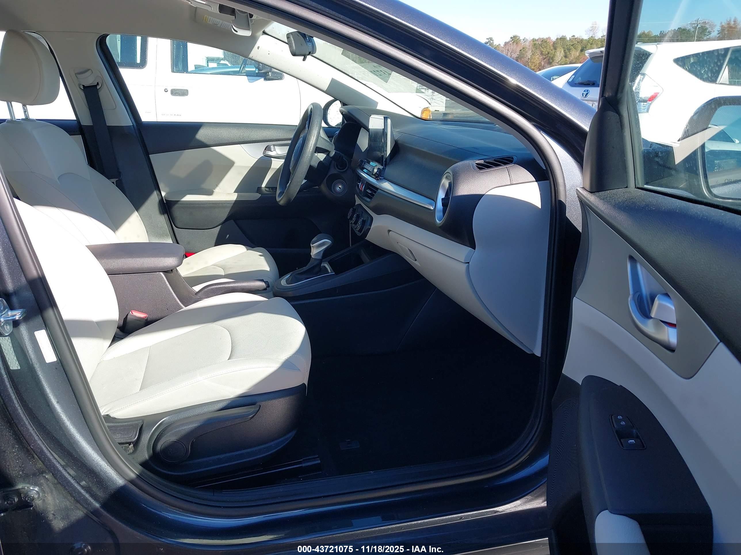 KIA FORTE image 5