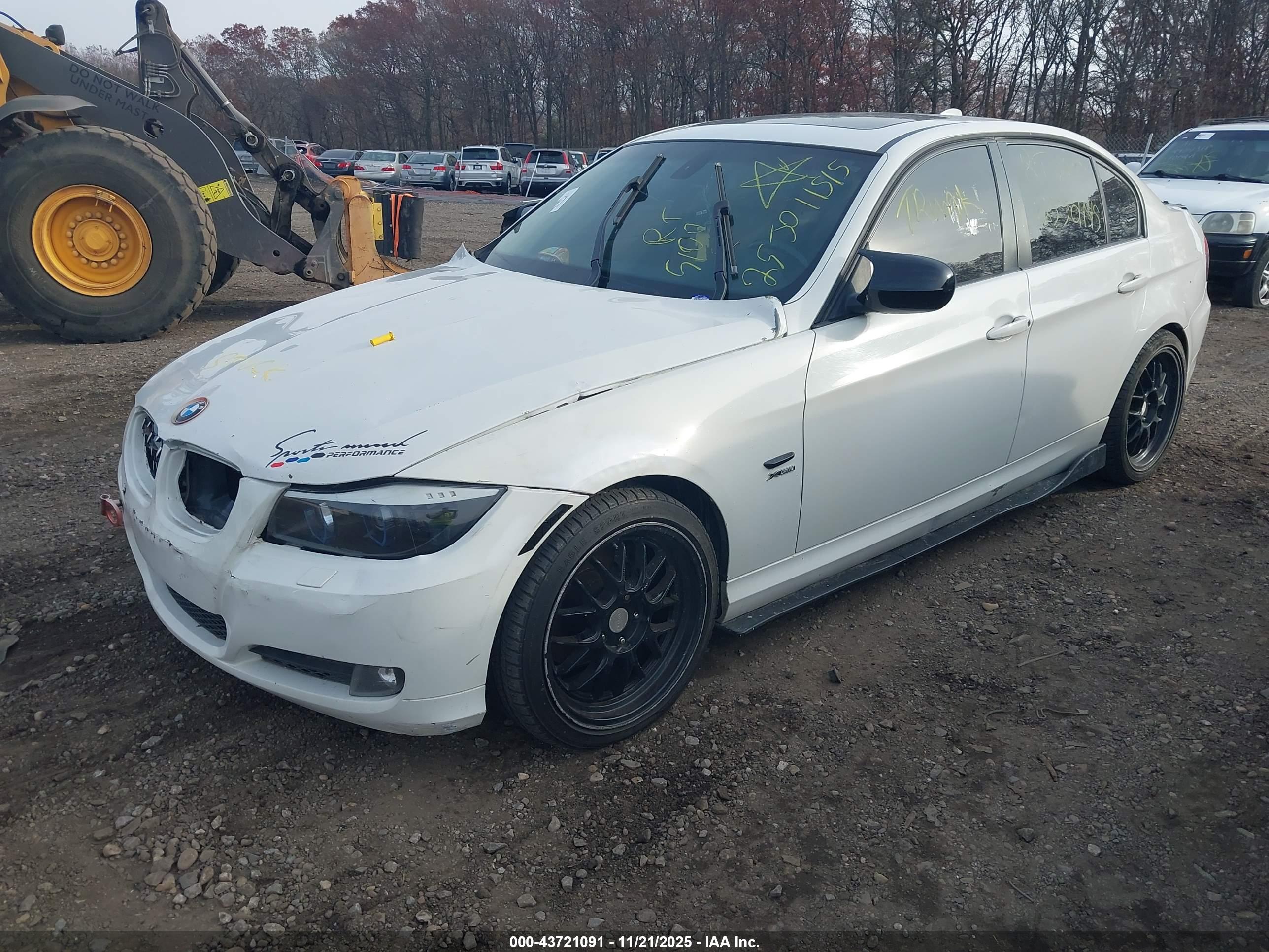 BMW 328I image 2
