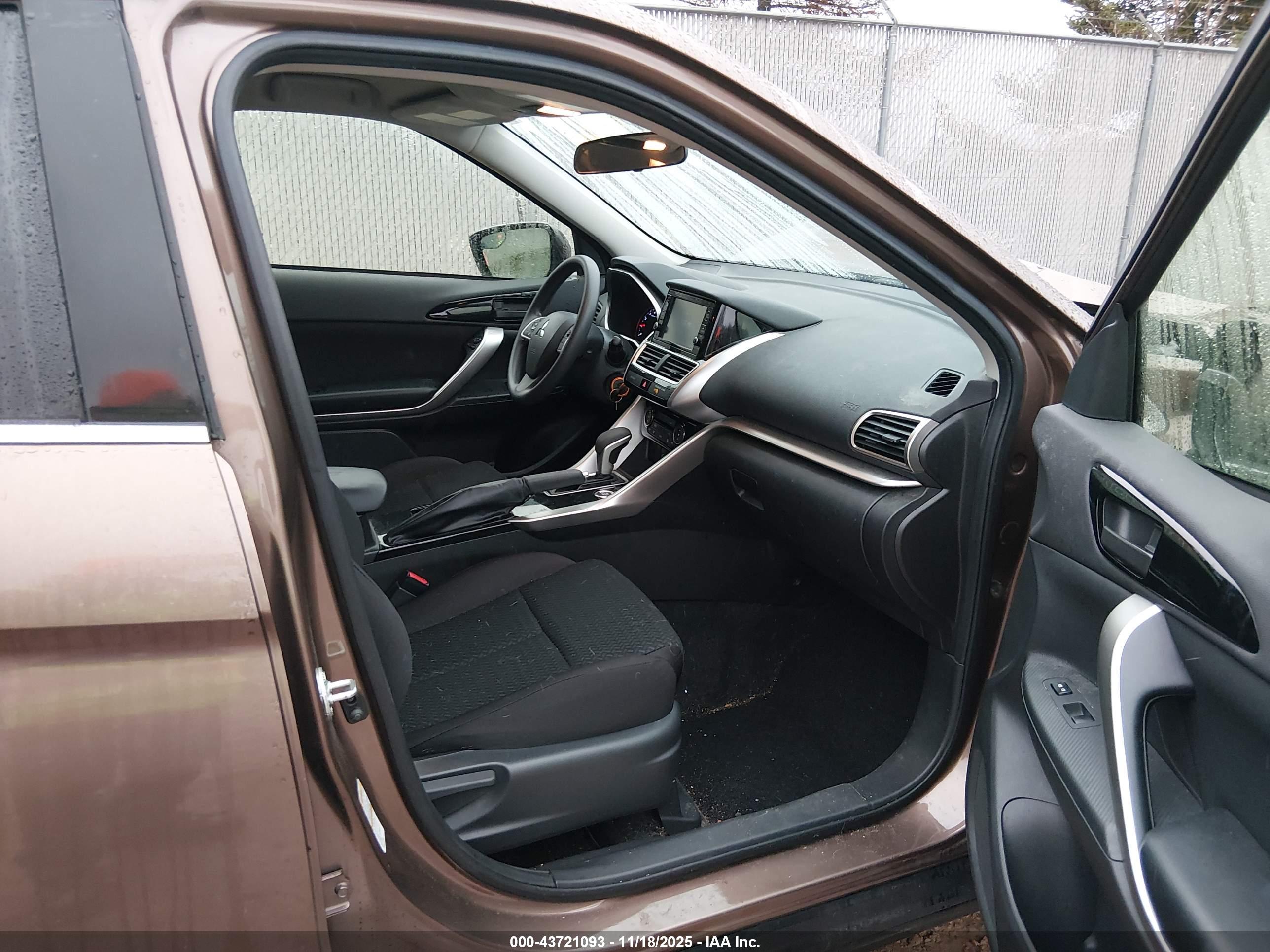 MITSUBISHI ECLIPSE image 5