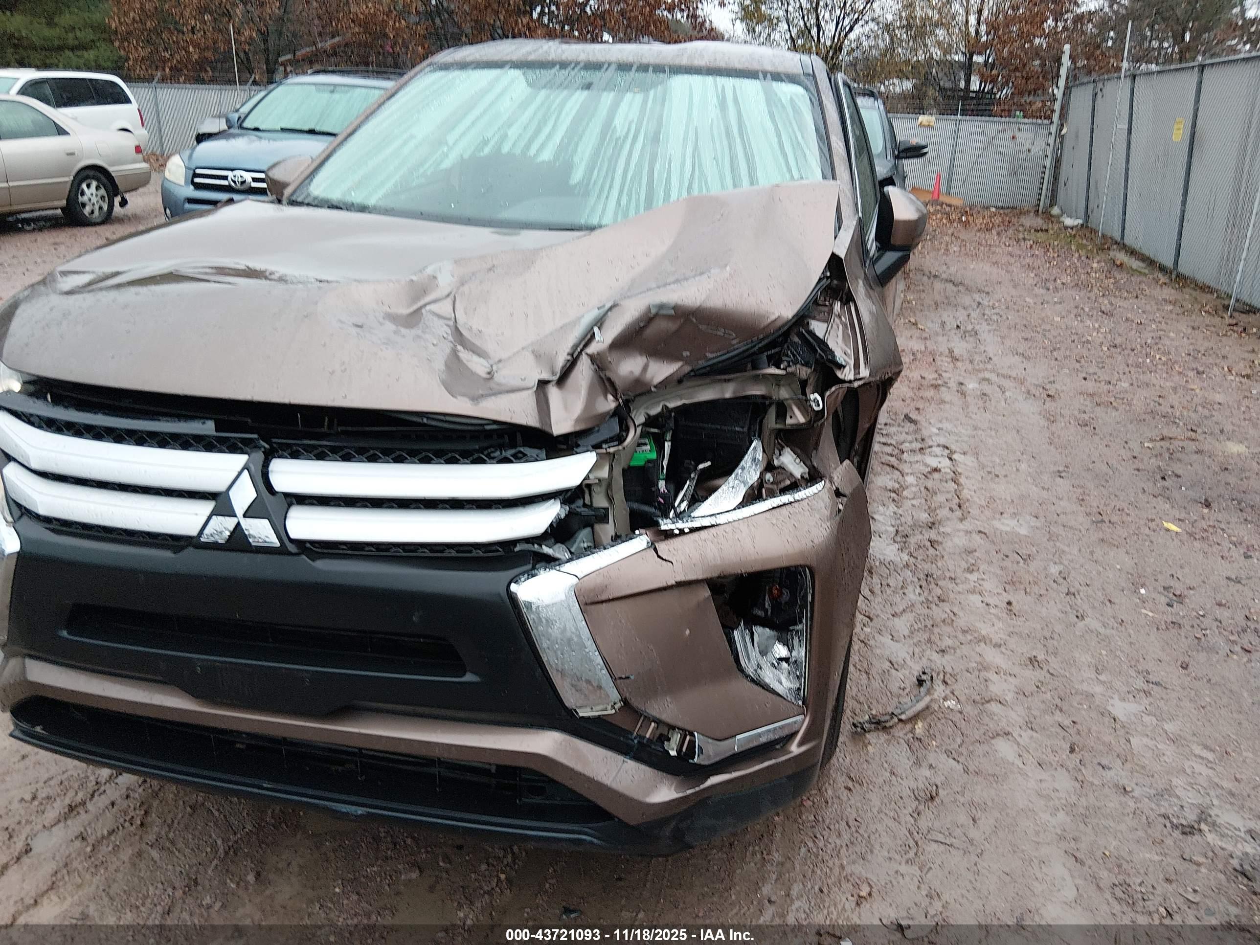MITSUBISHI ECLIPSE image 6