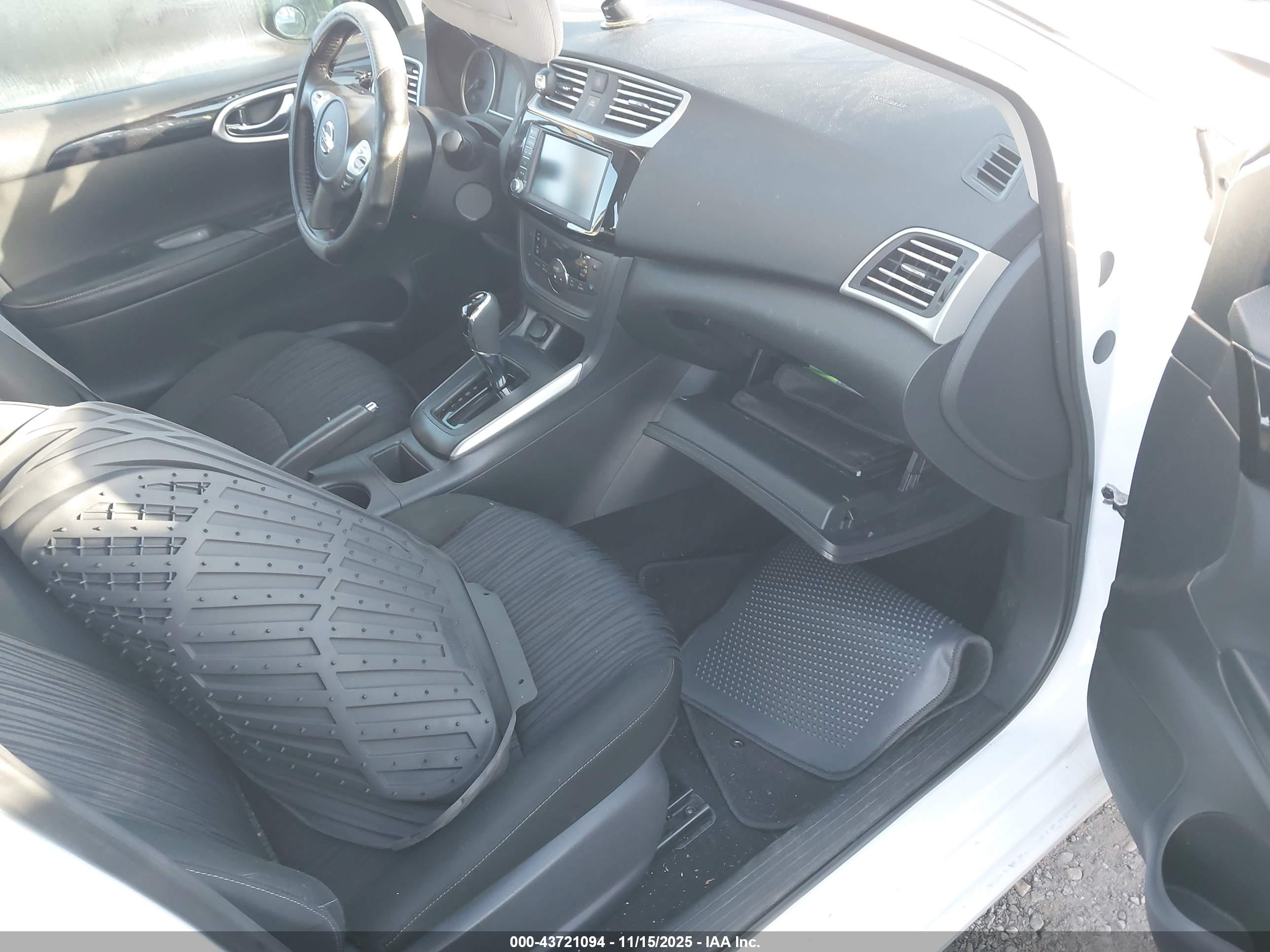 NISSAN SENTRA image 5