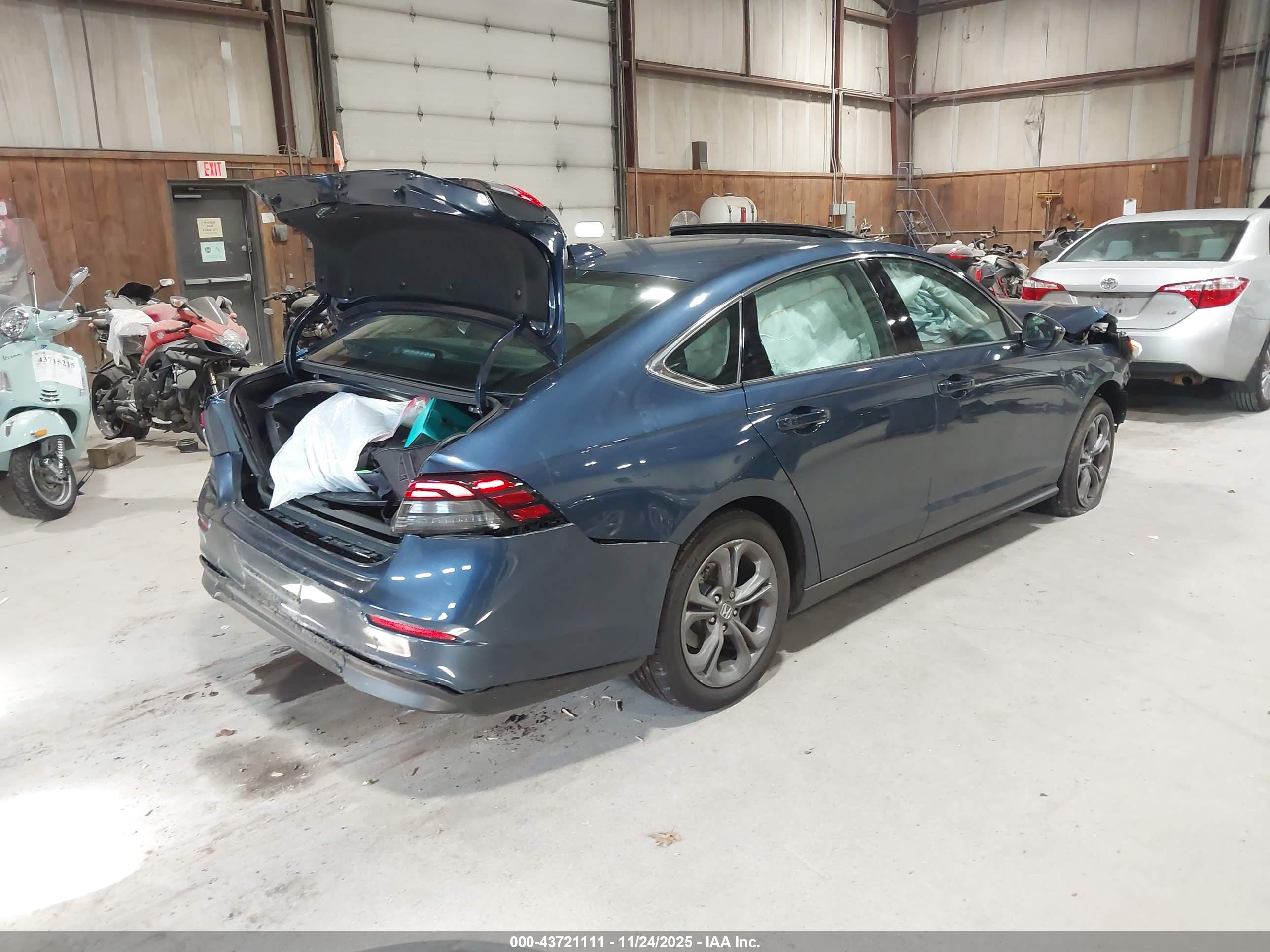 HONDA ACCORD image 4